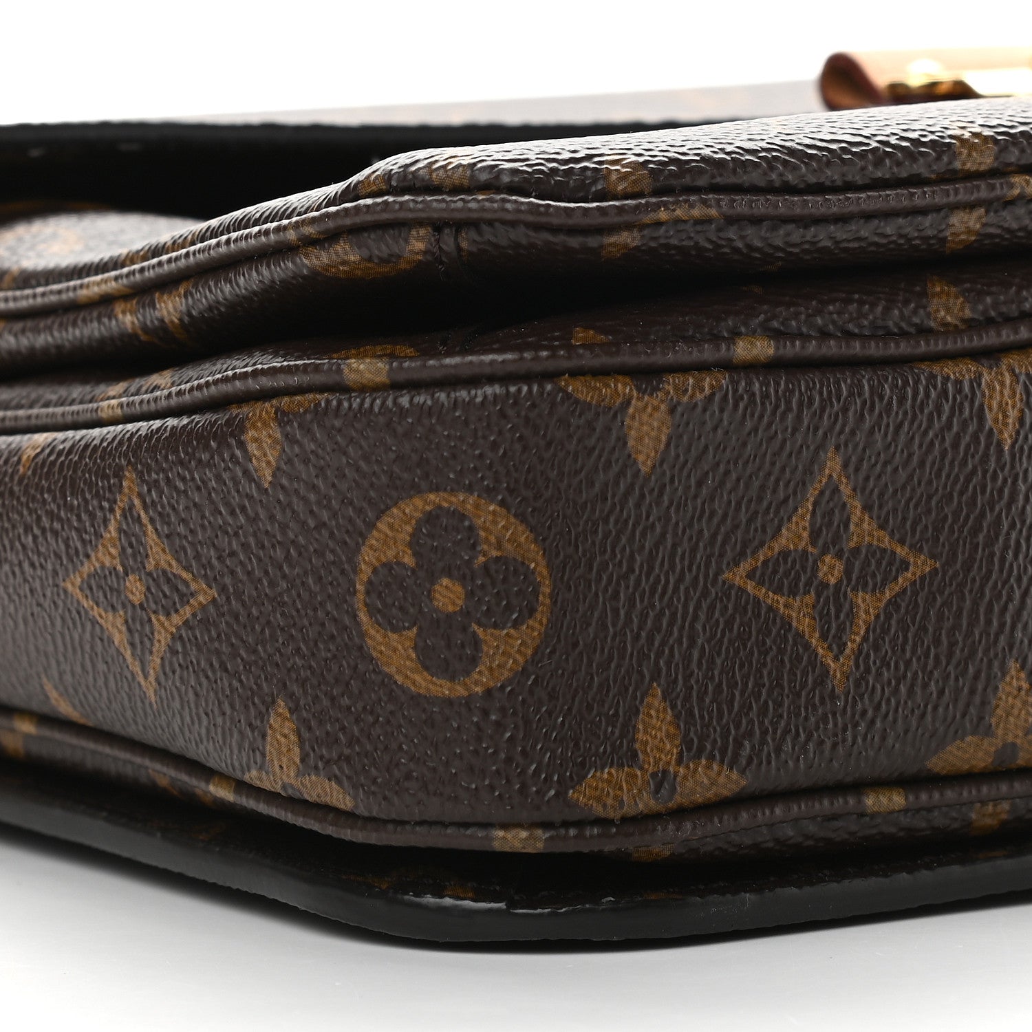 Louis Vuitton Monogram Pochette Metis 7 of 8