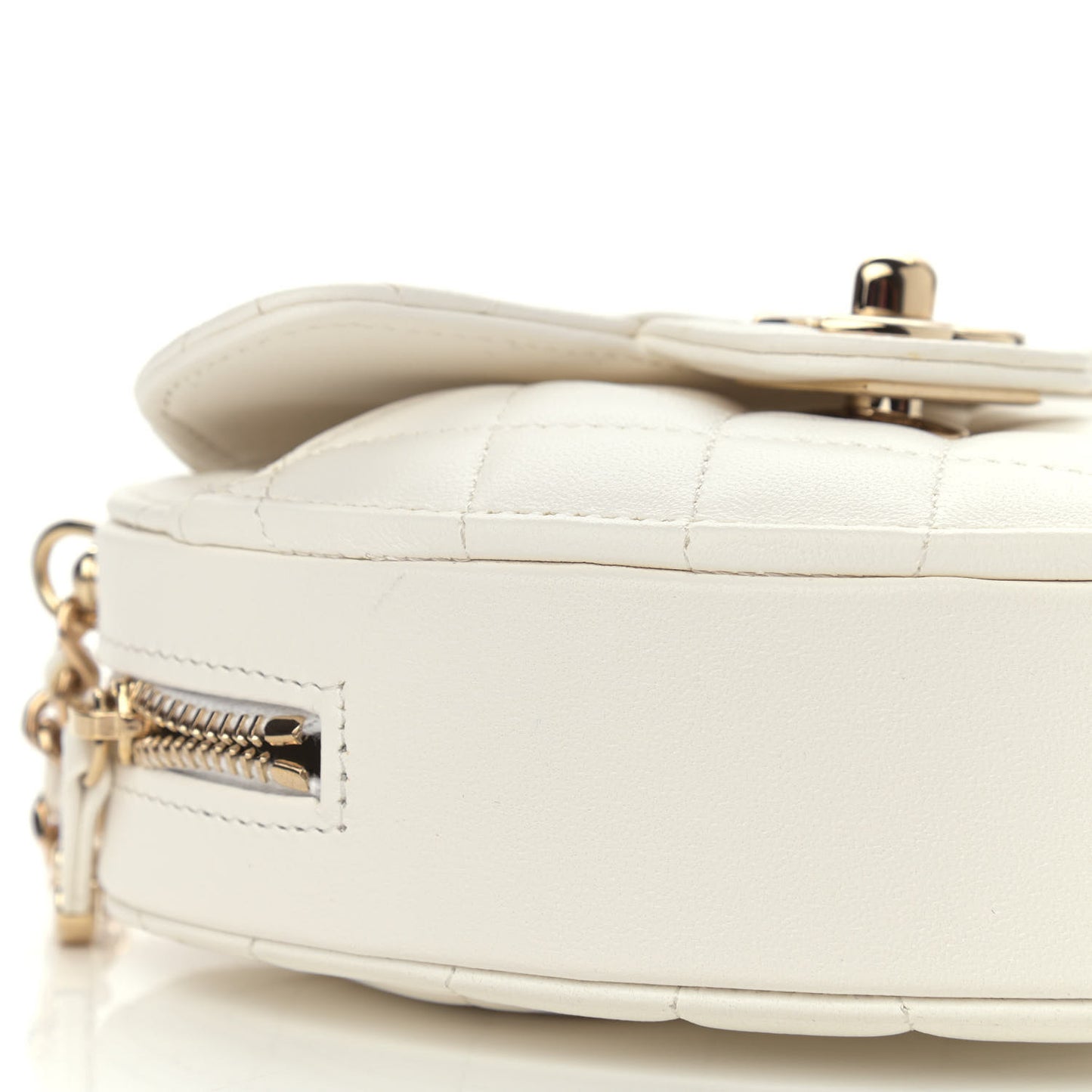 Lambskin Quilted CC In Love Heart Clutch With Chain White