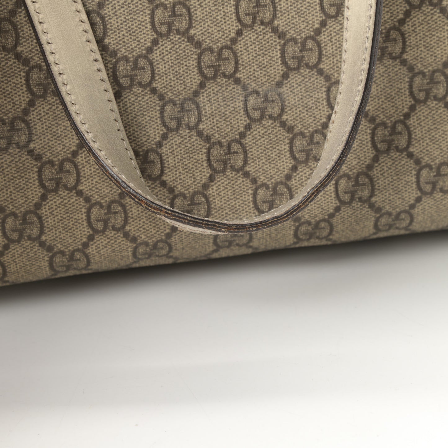 GG Supreme Monogram Medium Zippered Shopping Tote Off White