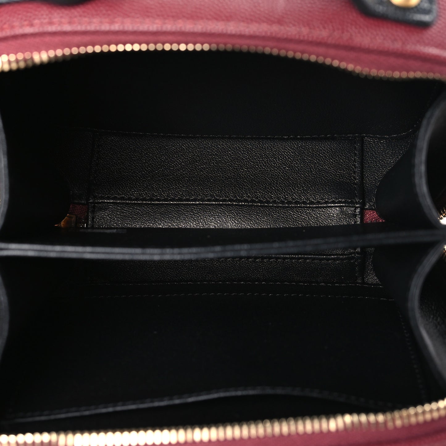 Caviar Quilted Small CC Filigree Vanity Case Burgundy Black