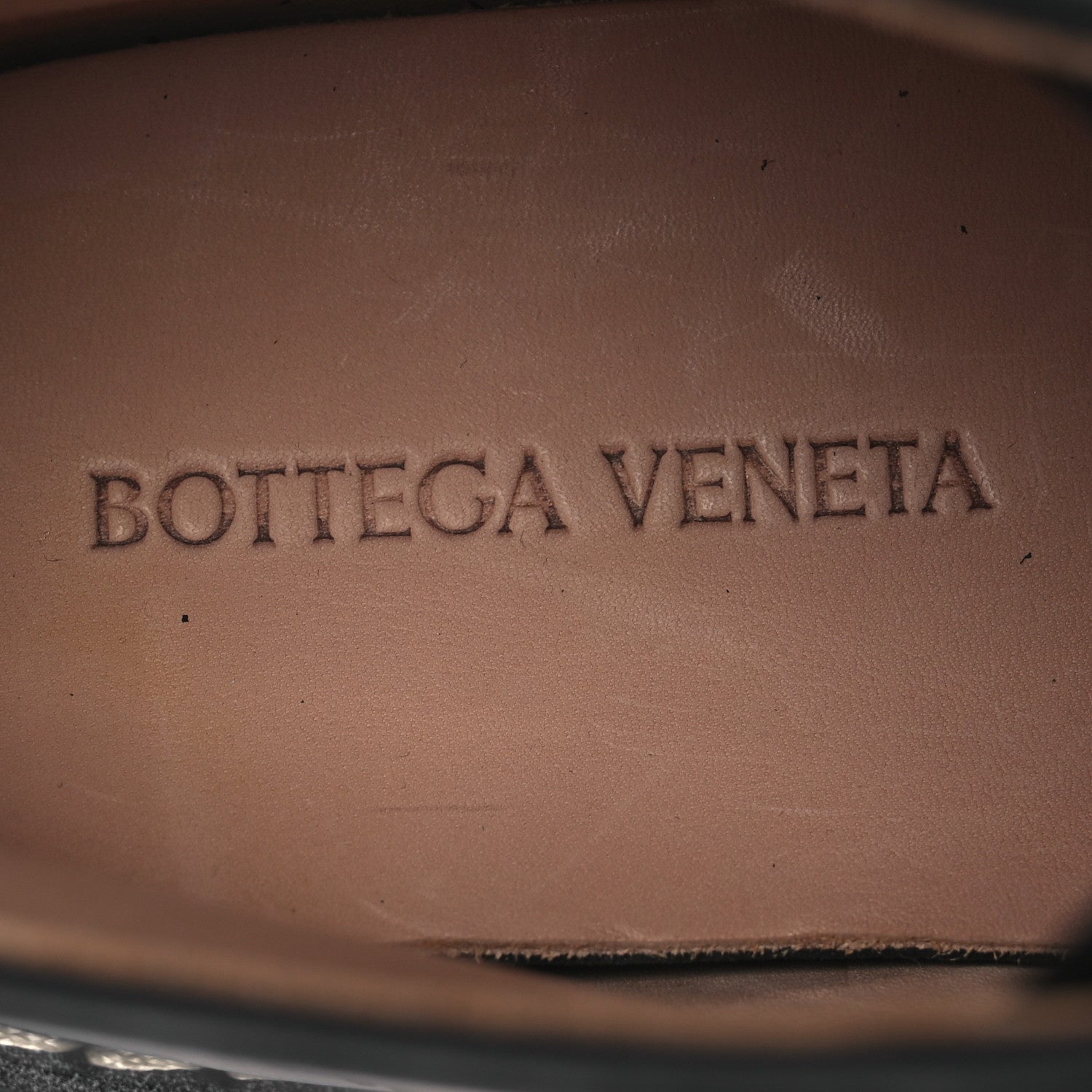 Bottega Veneta Calfskin Bounce Lace Up Ankle Boots All 38 Black Natural Rubber 9 of 11