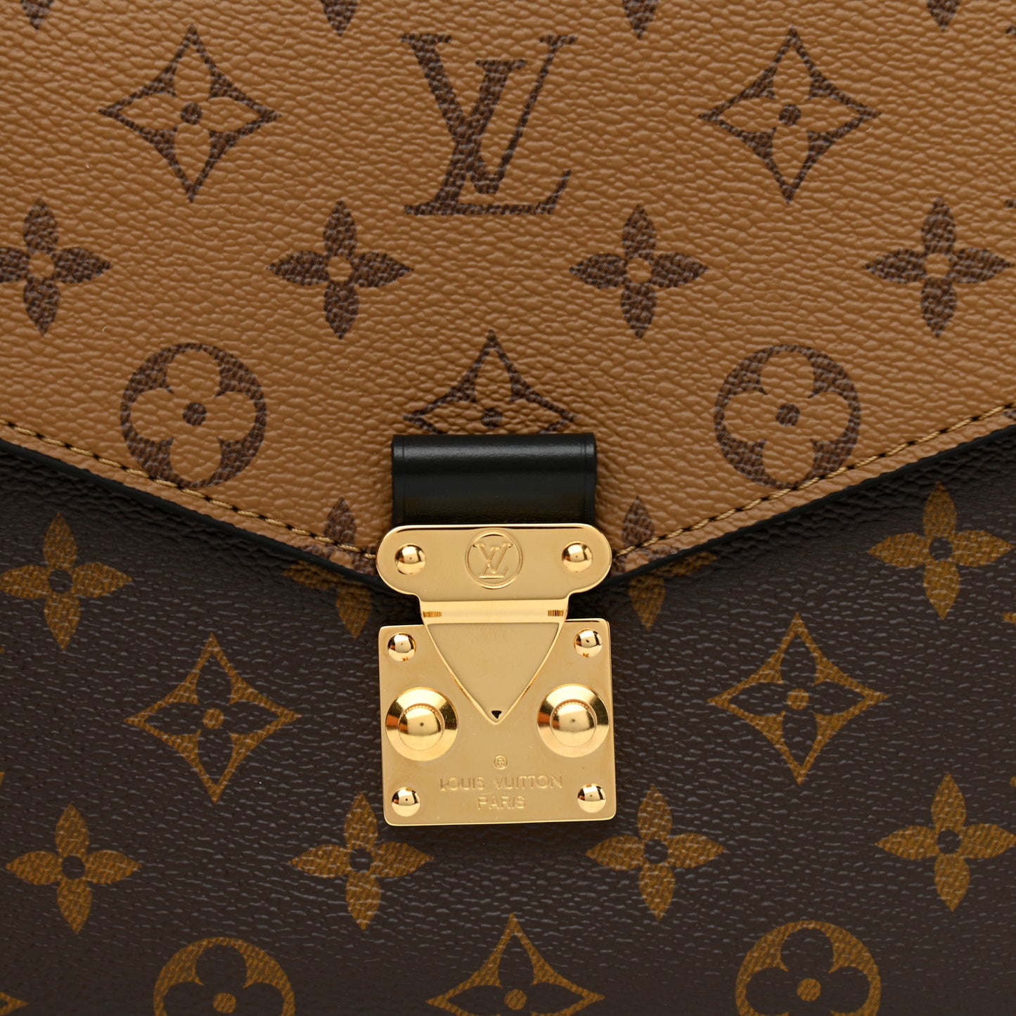 Reverse Monogram Pochette Metis