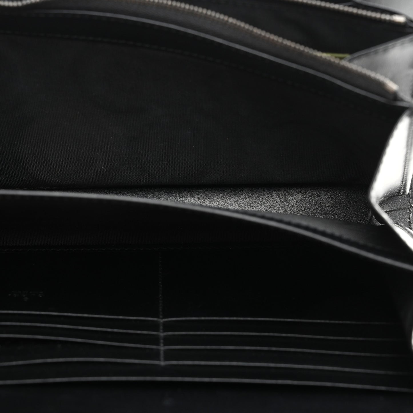 Calfskin Matelasse GG Marmont Chain Wallet Black