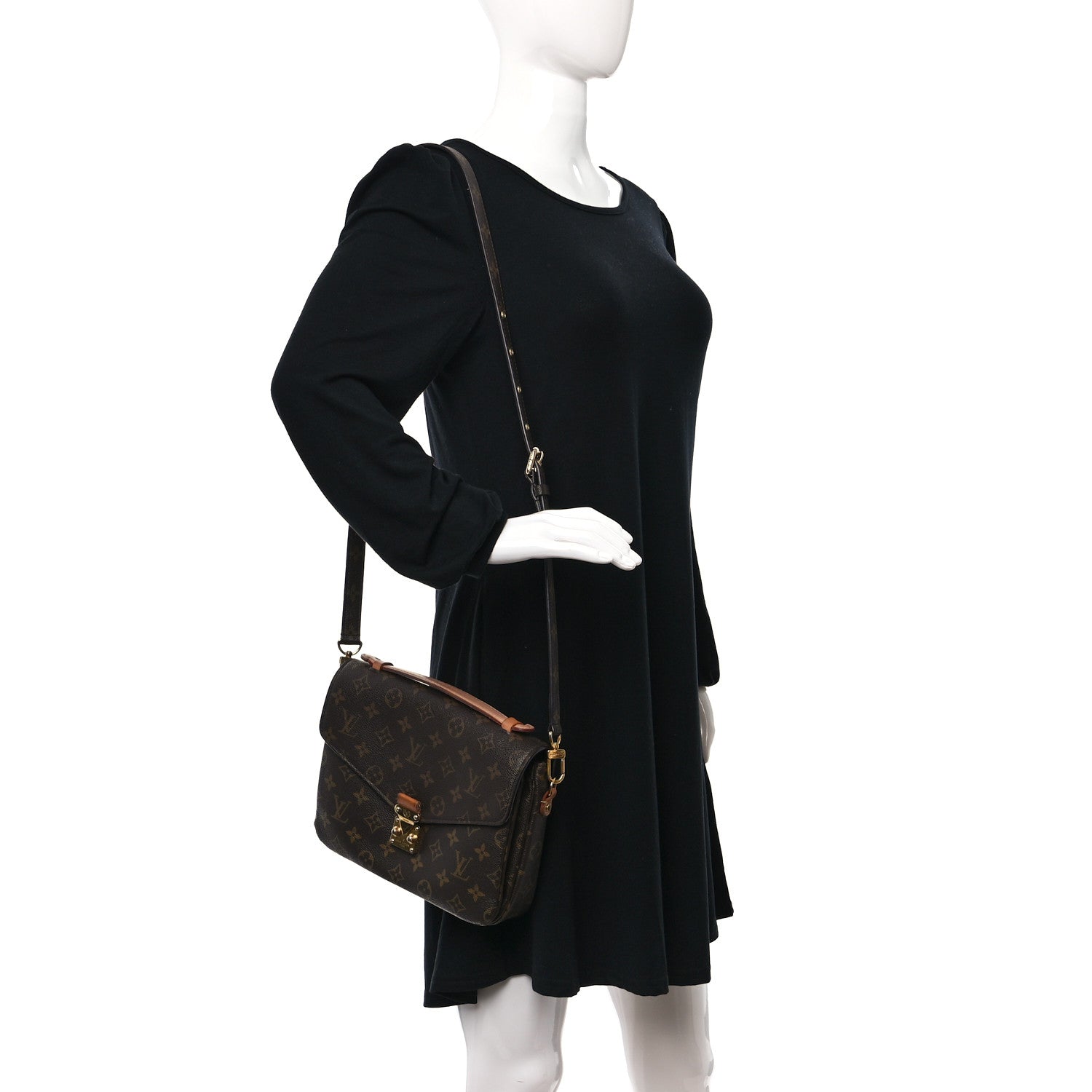 Louis Vuitton Monogram Pochette Metis 2 of 10