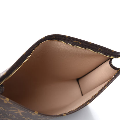 Louis Vuitton Monogram Toiletry Pouch 26 5 of 7