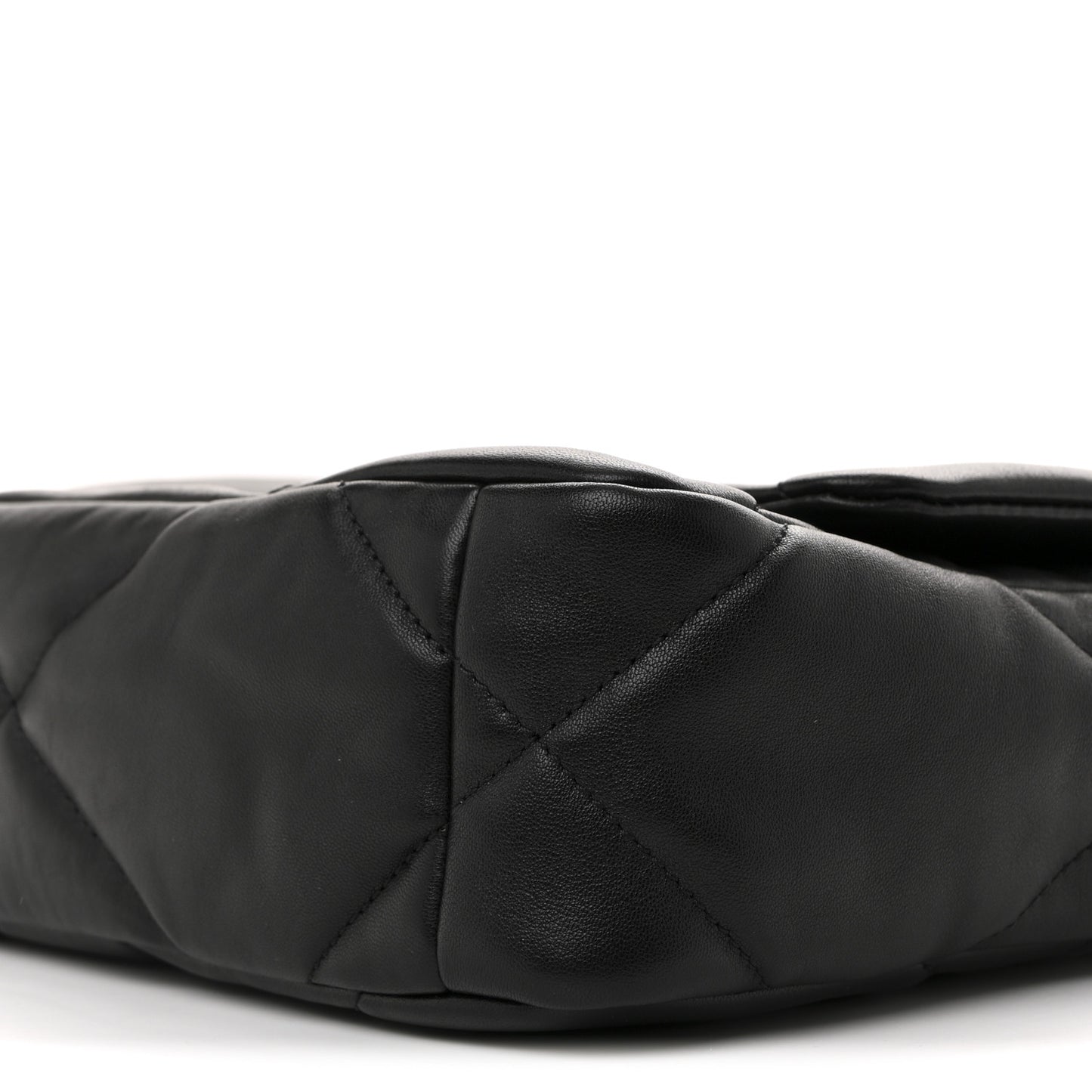 Lambskin Quilted Medium Chanel 19 Flap Black