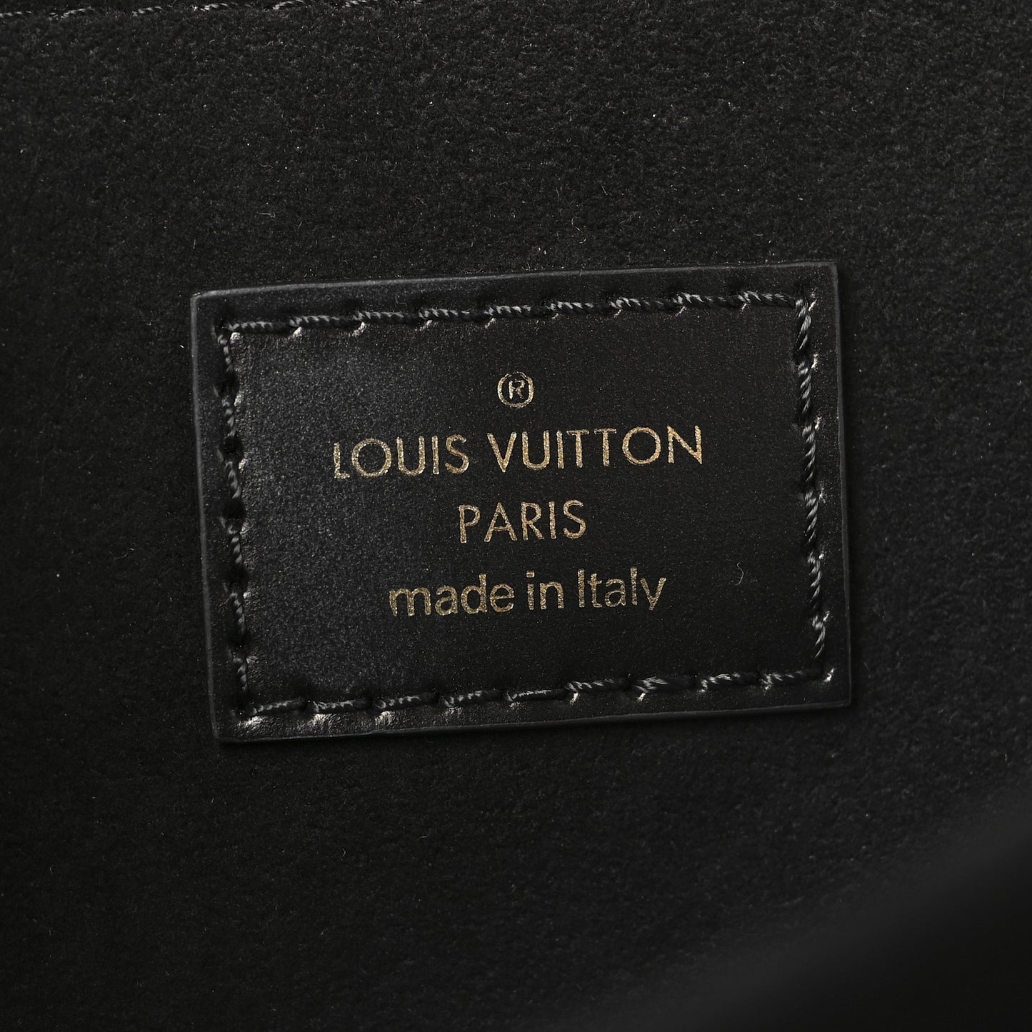 Reverse Monogram Pochette Metis