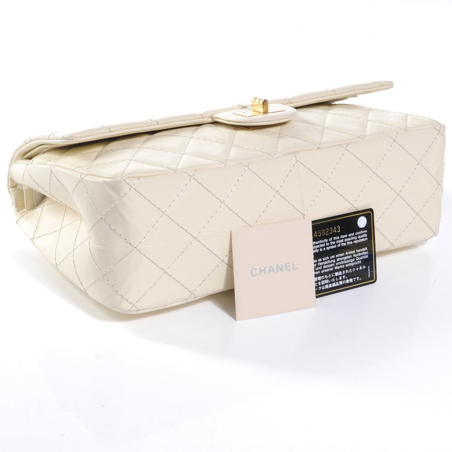 Chanel Calfskin 2.55 Reissue 226 Flap Ivory 4 of 7