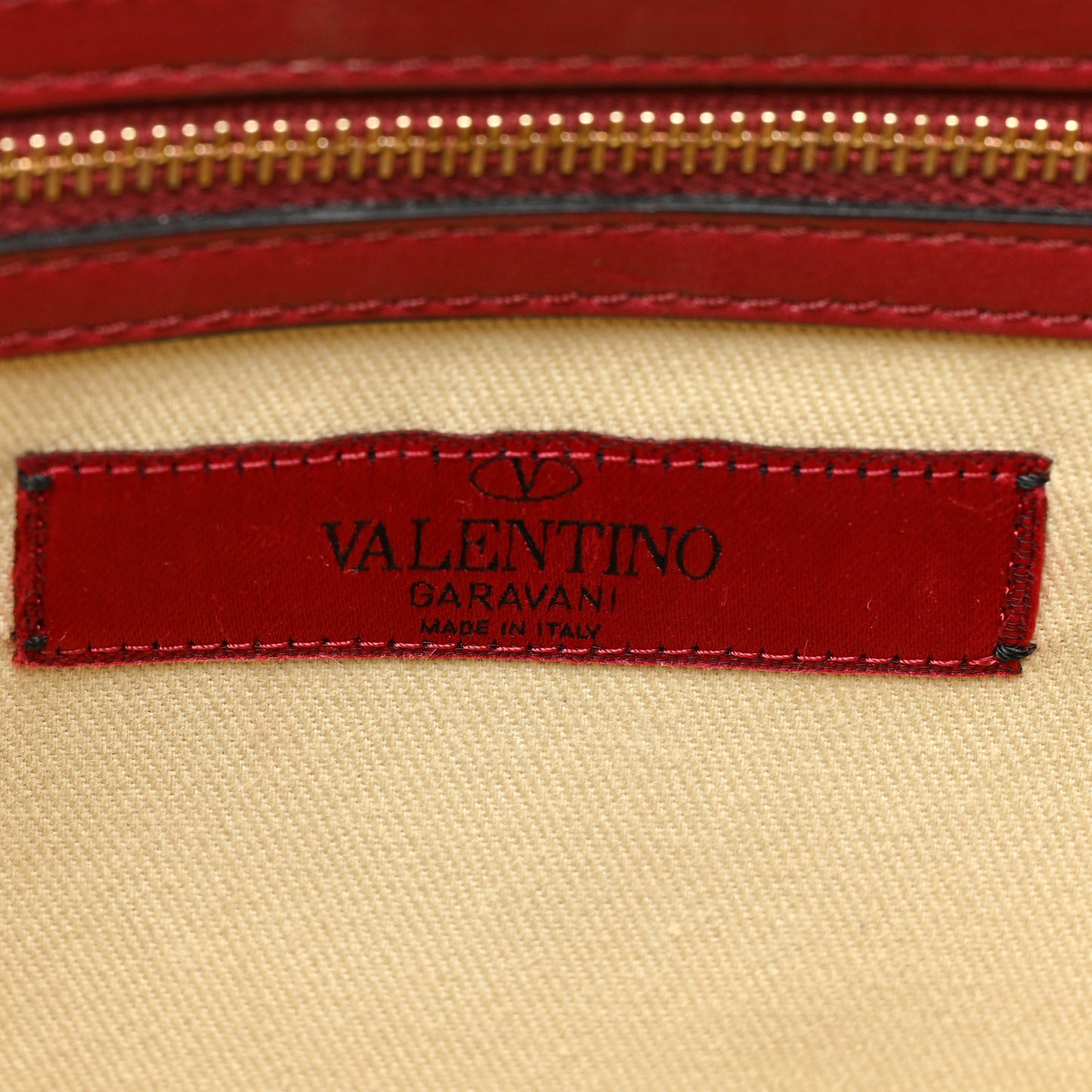 Patent Large Glam Lock Rockstud Flap Red