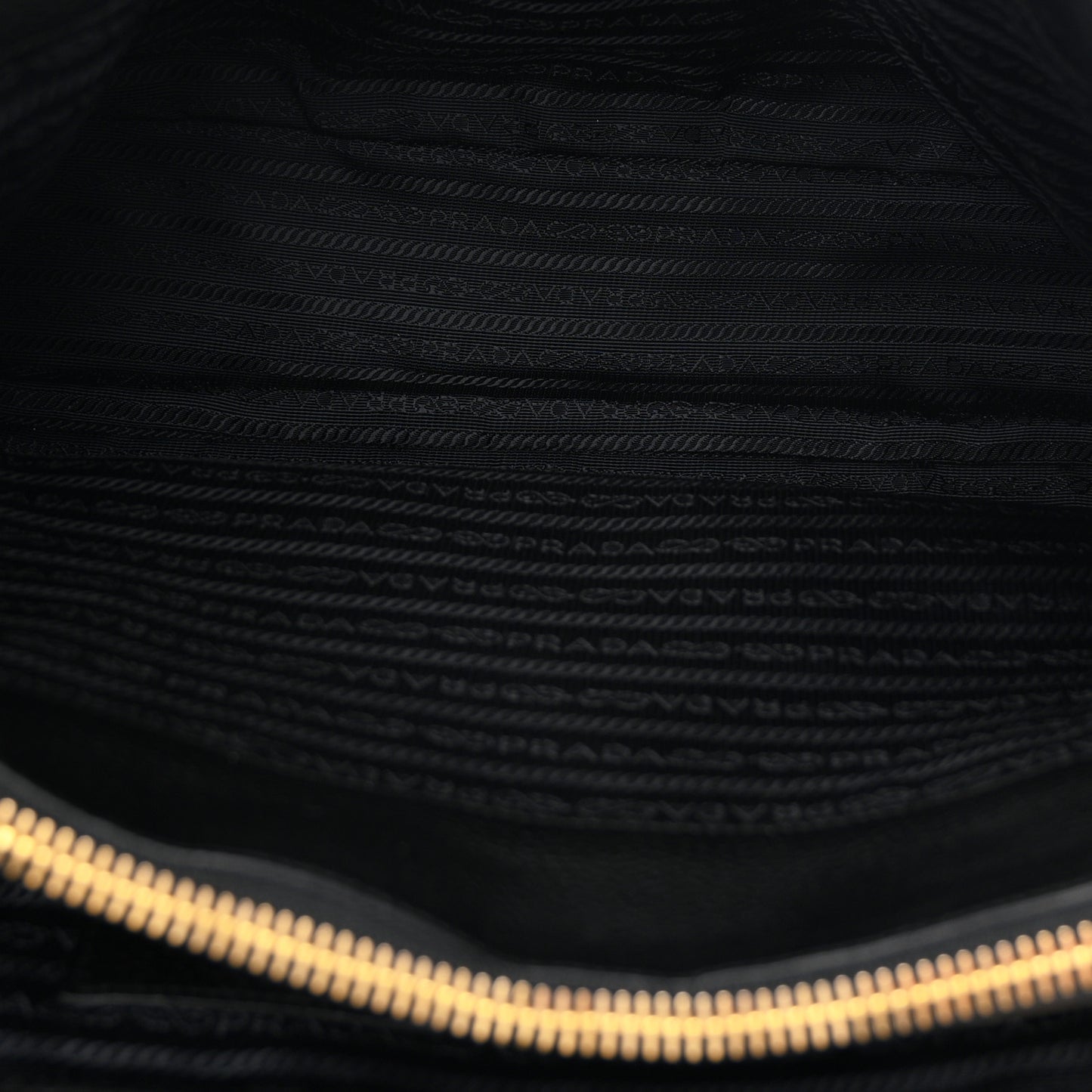 Vitello Daino Tote Black