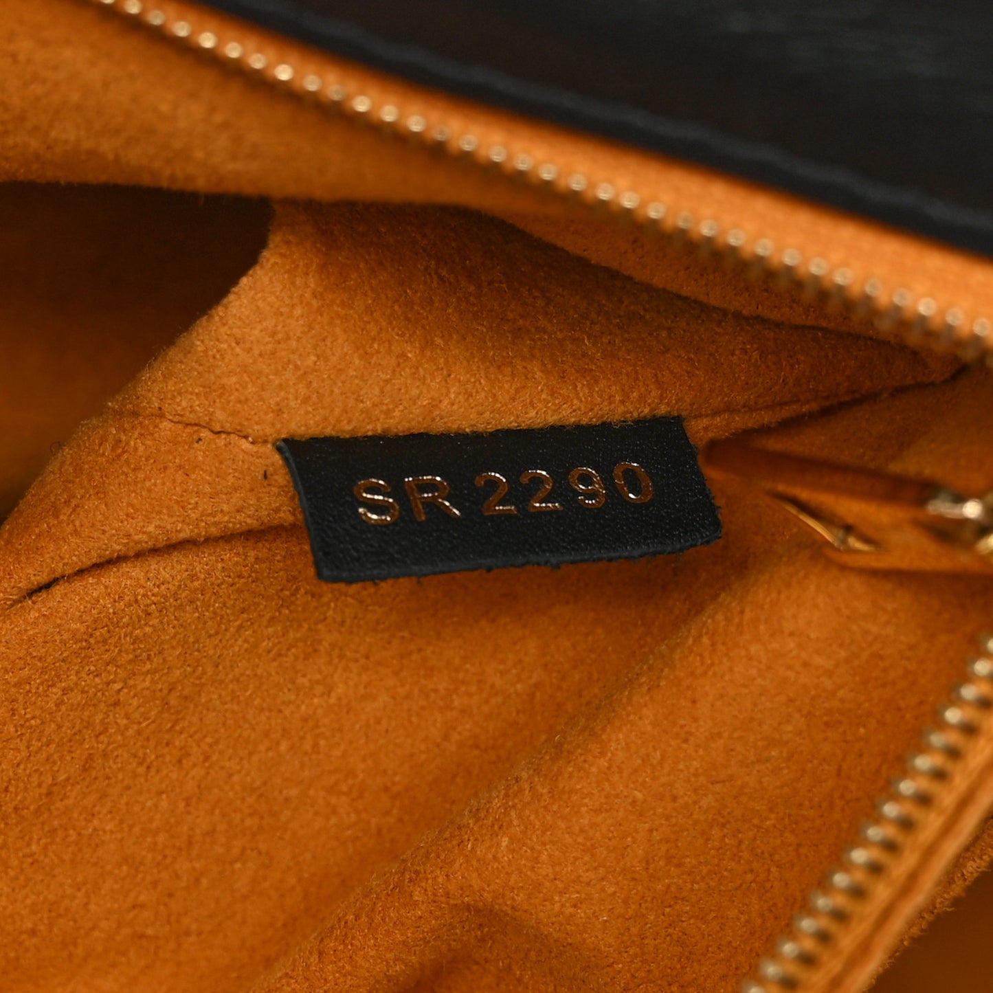Calfskin Monogram Tufting On My Side Black