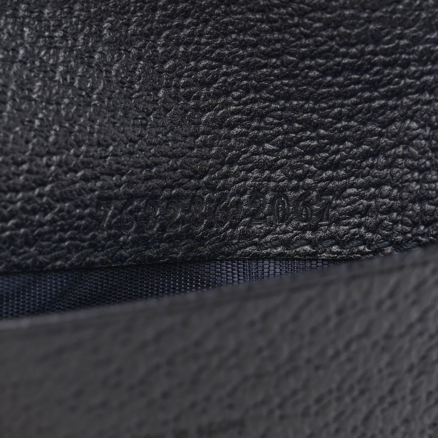 Gucci GG Supreme Monogram Textured Dollar Calfskin Card Case Blue Dark Blue 7 of 8