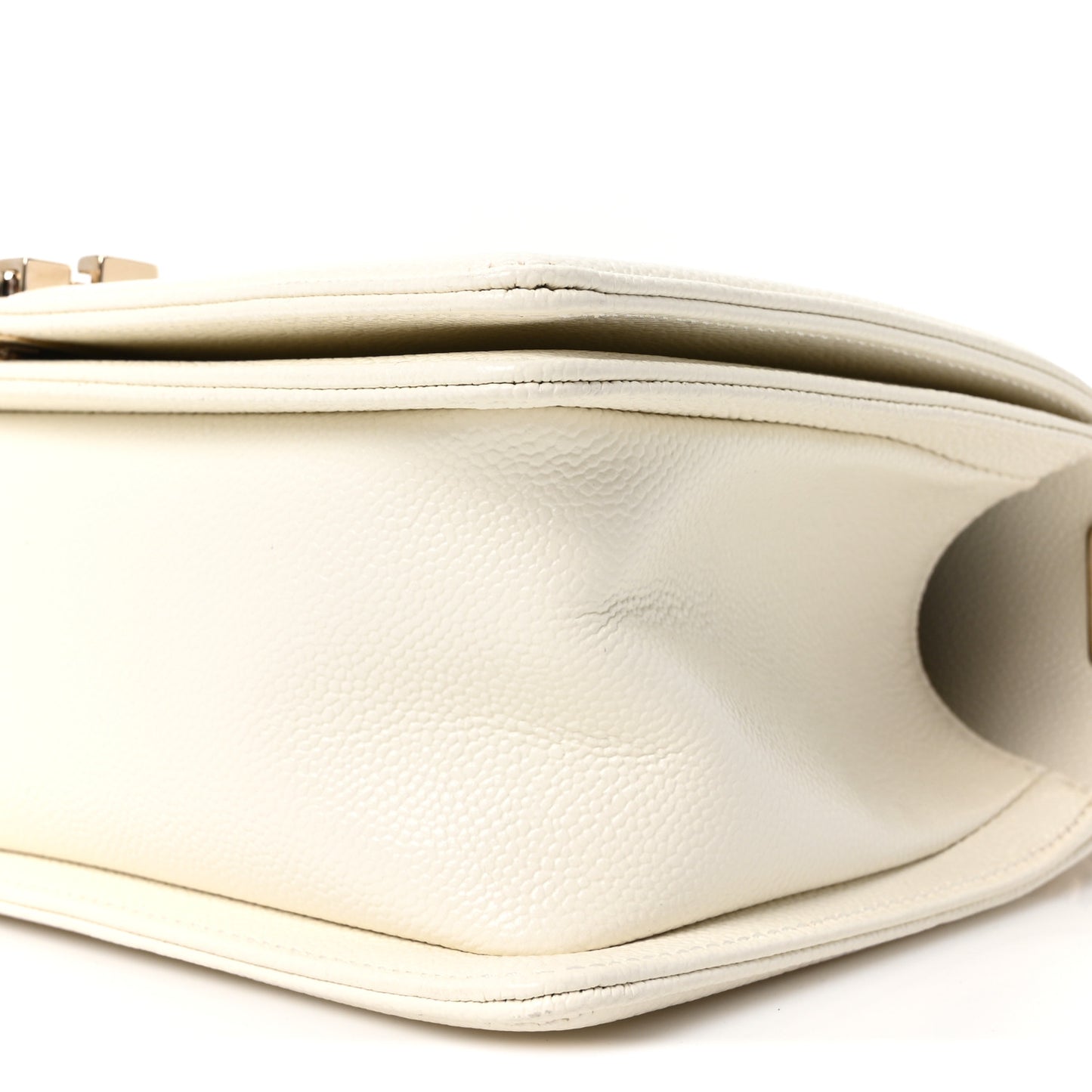 Caviar Quilted Medium Boy Flap White