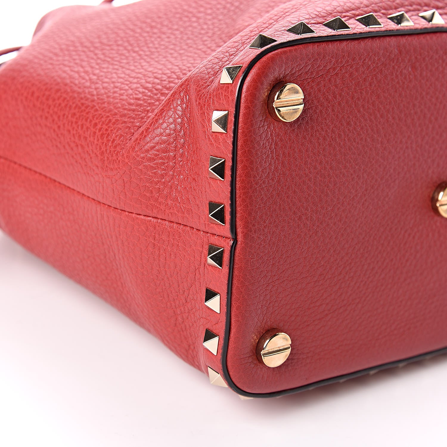 Valentino Garavani Pebbled Calfskin Small Rockstud Bucket Bag Red 12 of 14