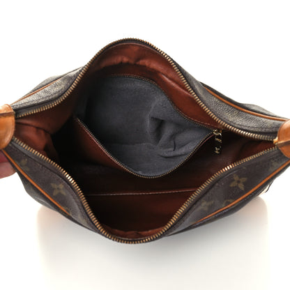 Louis Vuitton Monogram Boulogne 30 5 of 9