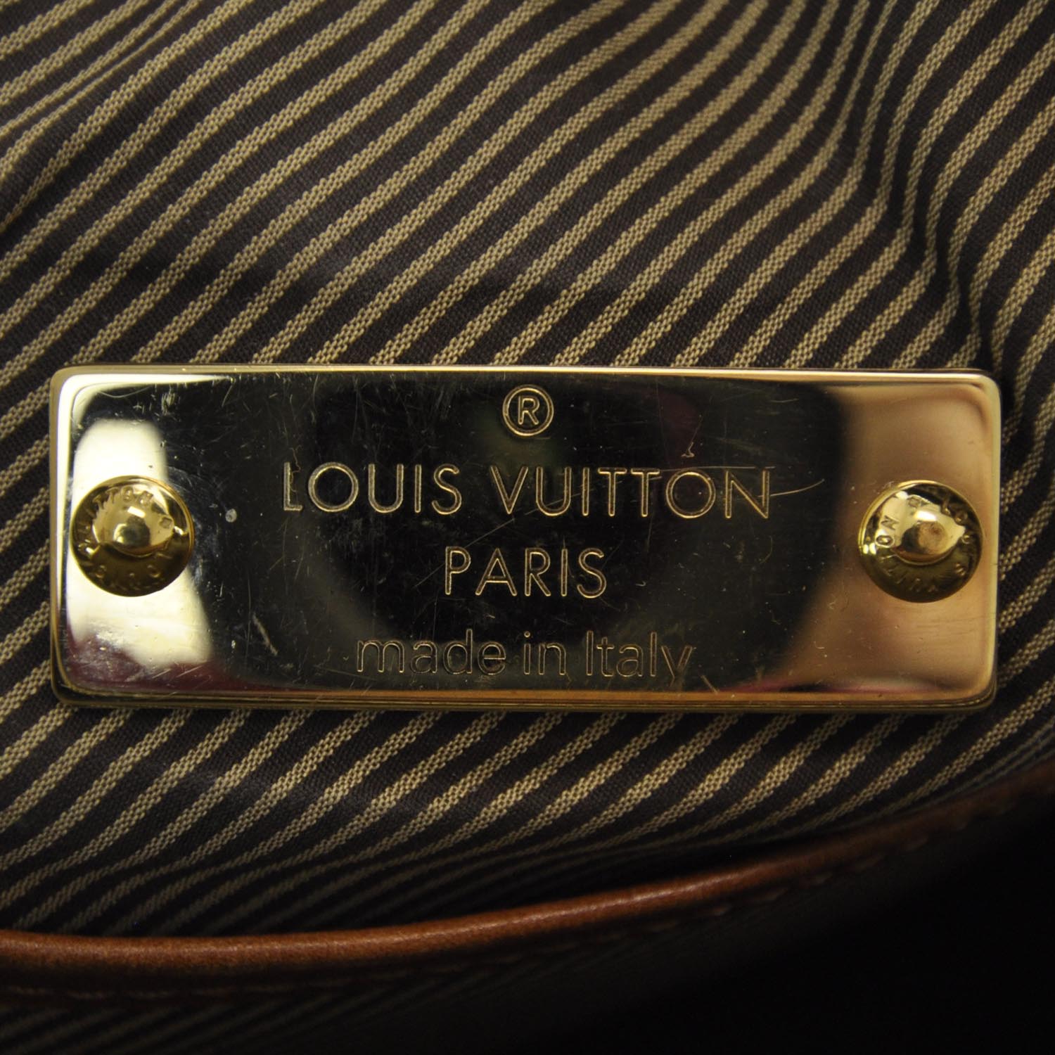 Louis Vuitton Bequia Trotter MM Carmel 6 of 8