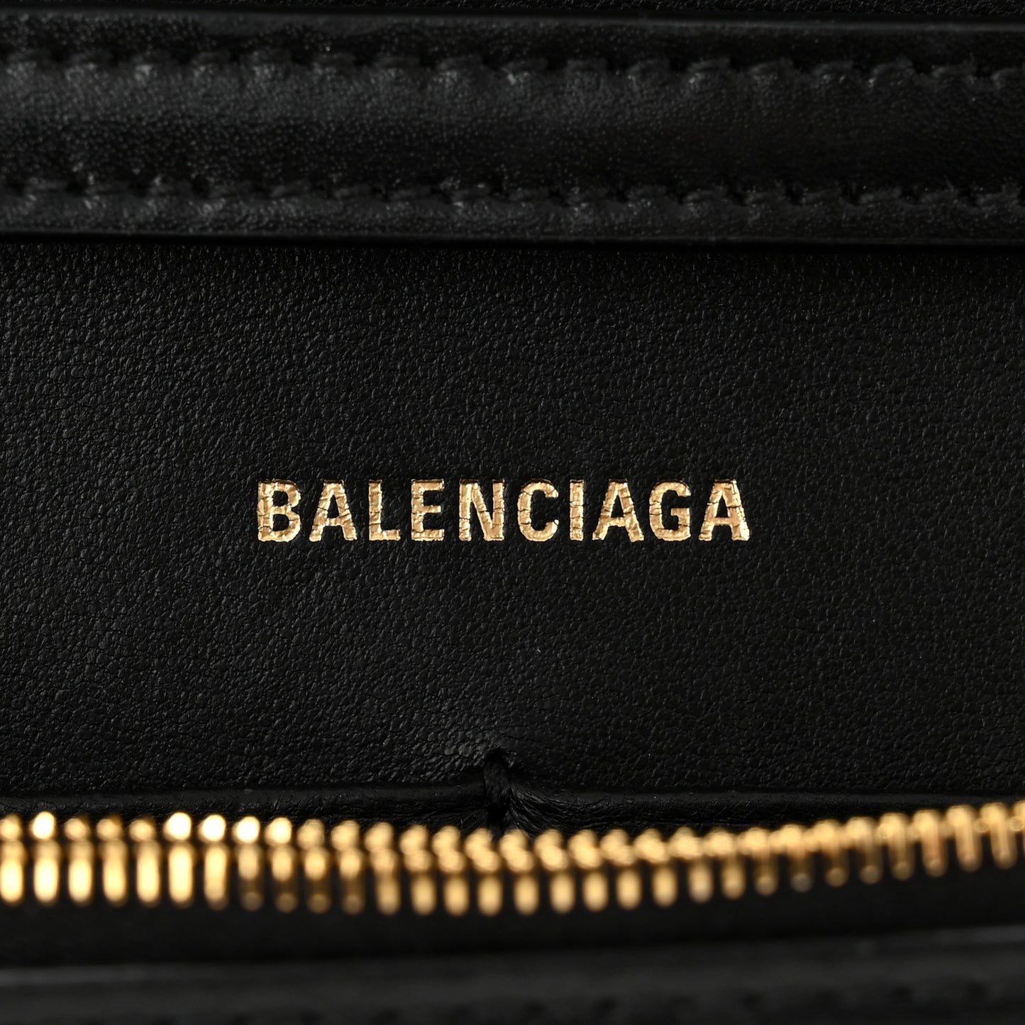 Shiny Box Calfskin Hourglass Chain Bag Black