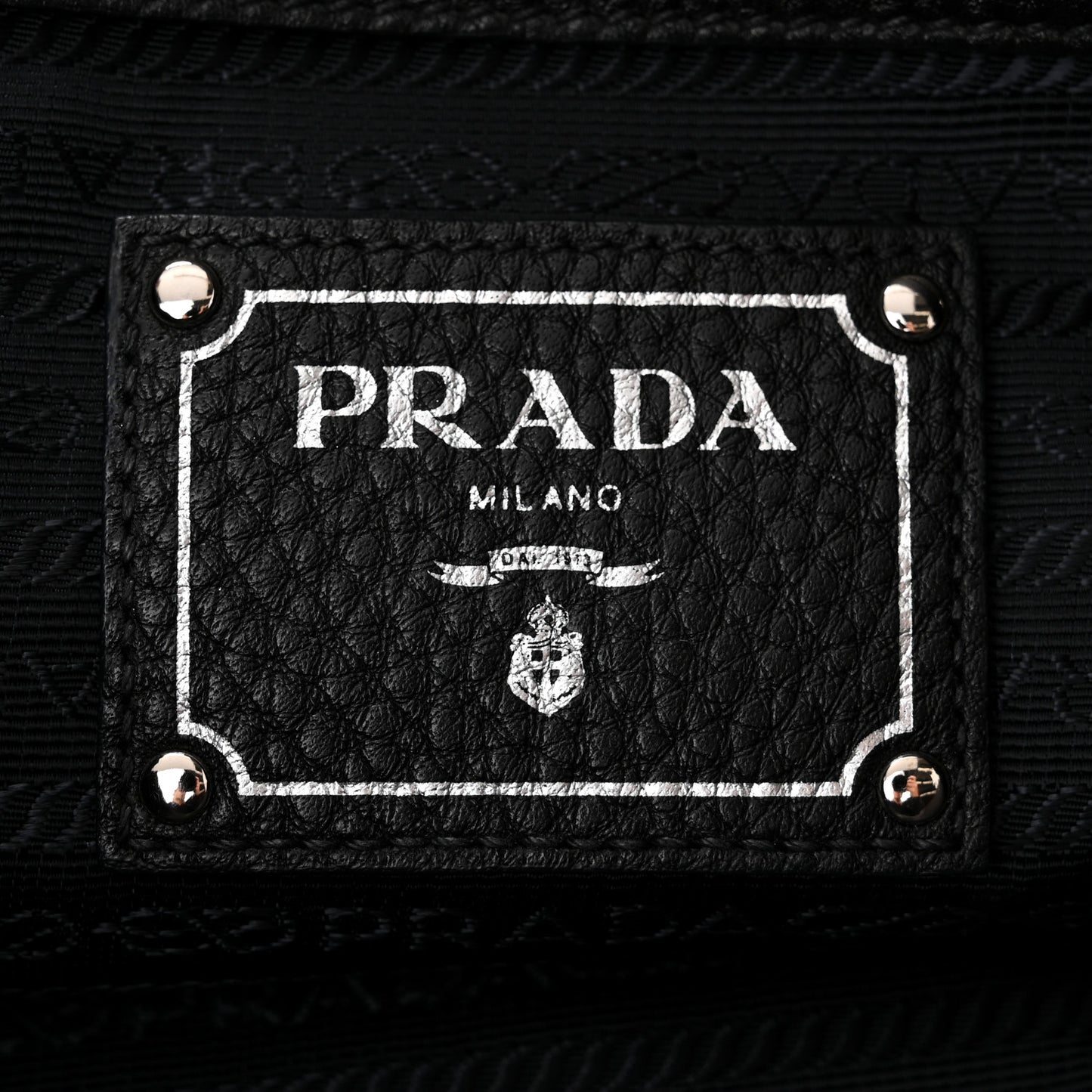 Vitello Daino Tote Black