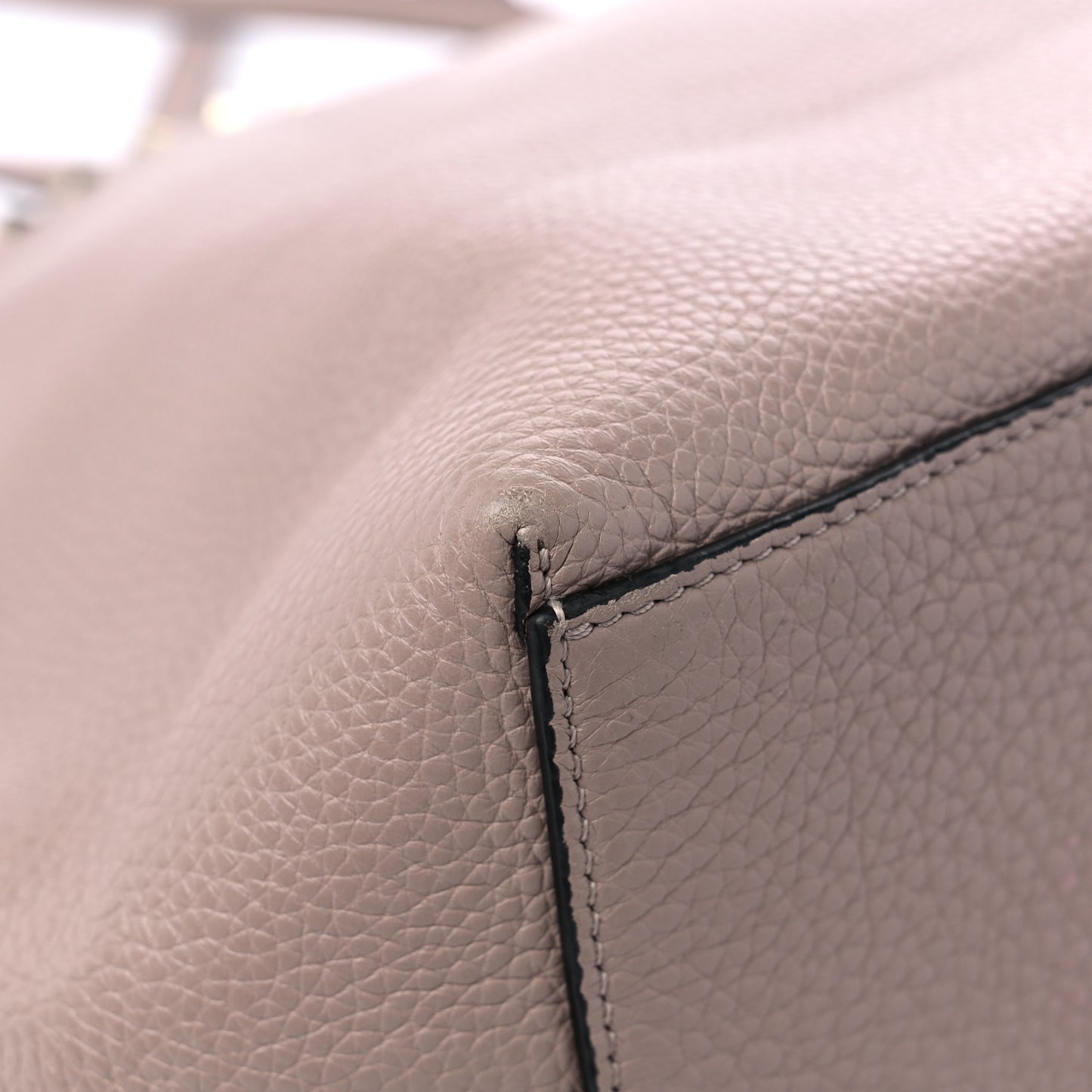Grained Calfskin Rockstud Shoulder Tote Poudre