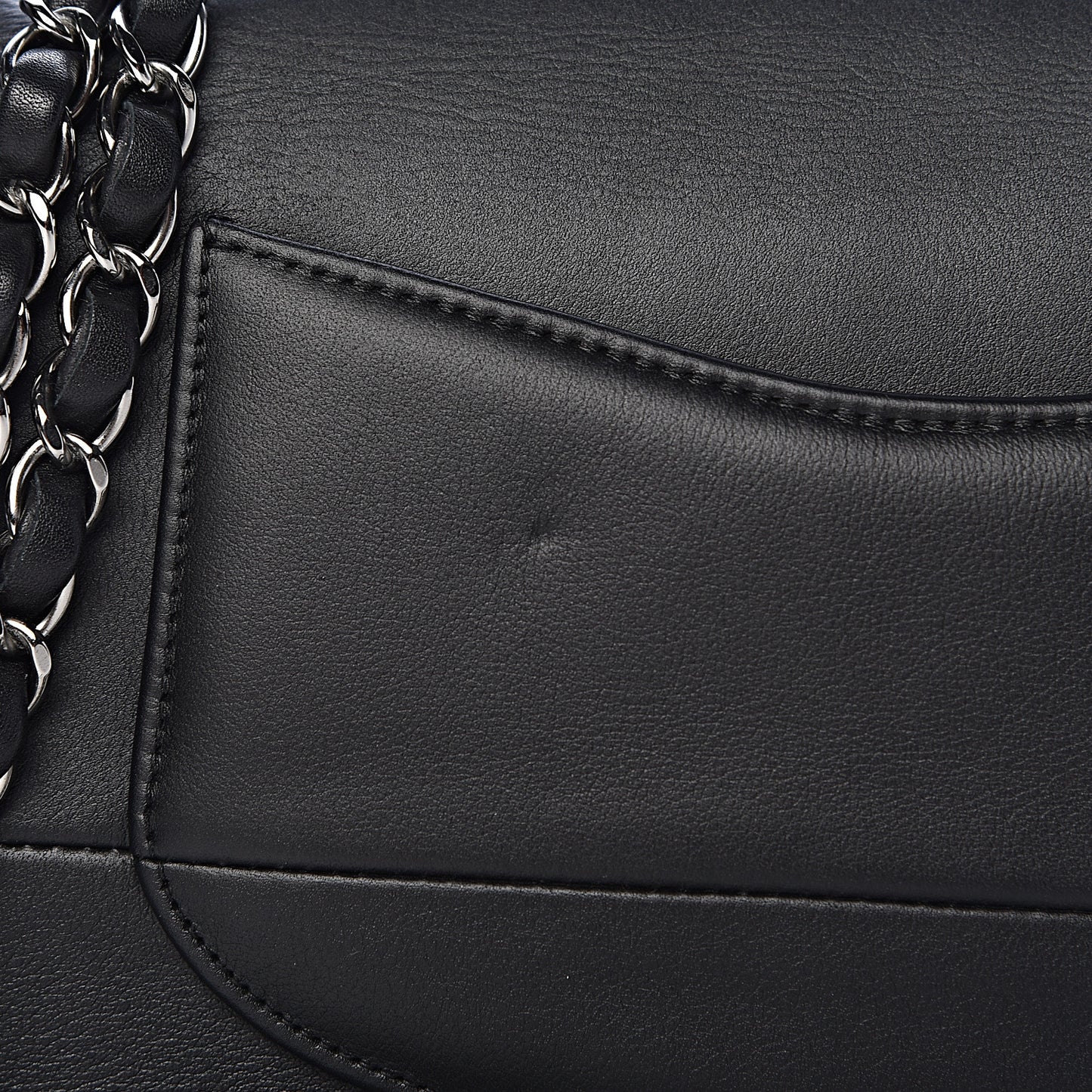 Calfskin Medium Classic Pure Double Flap Black