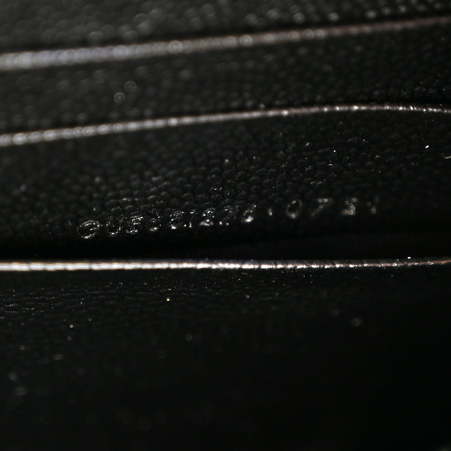 Saint Laurent Grain De Poudre Mixed Matelasse Triquilt Large Monogram Wallet Black 8 of 12