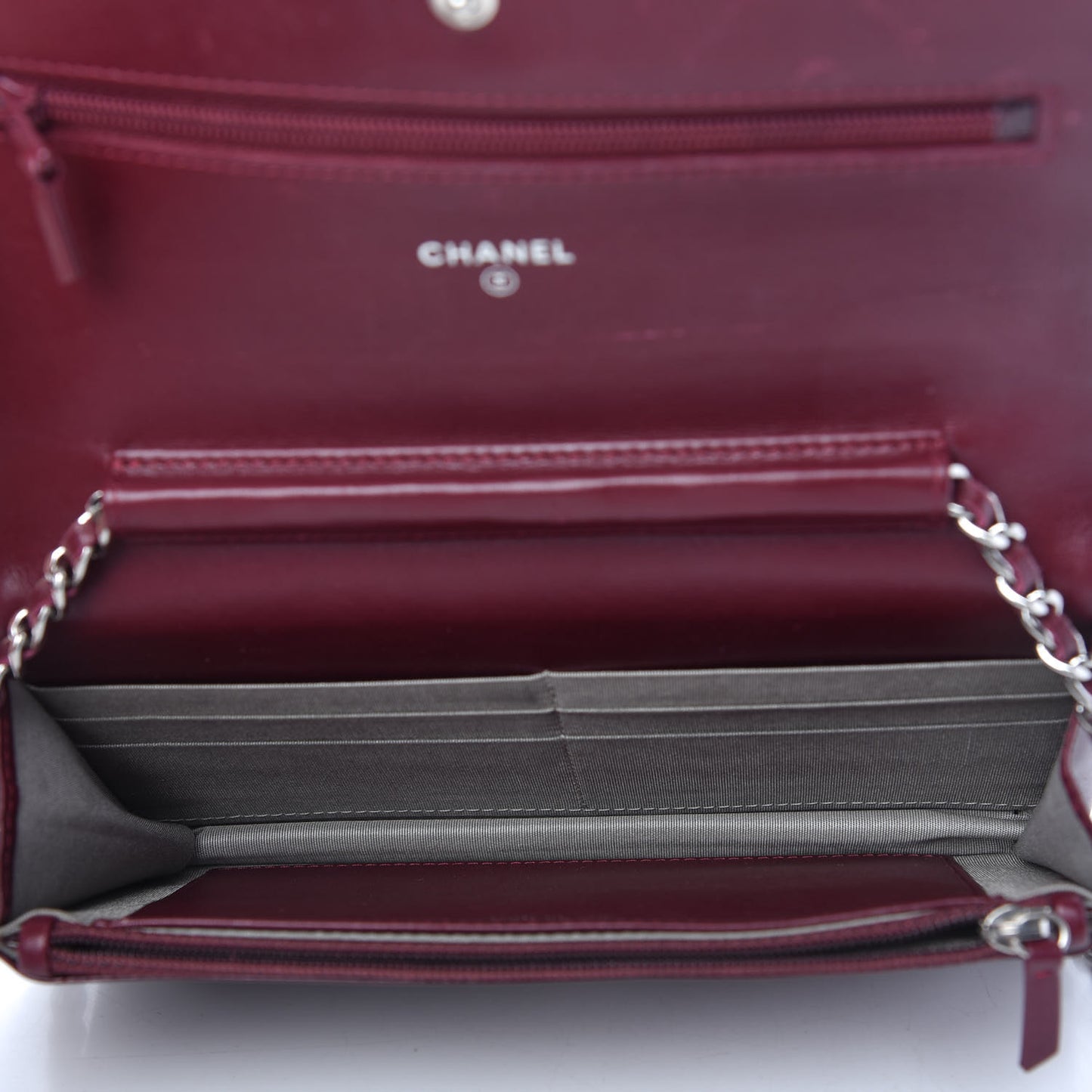Patent Quilted Brilliant Wallet On Chain WOC Red