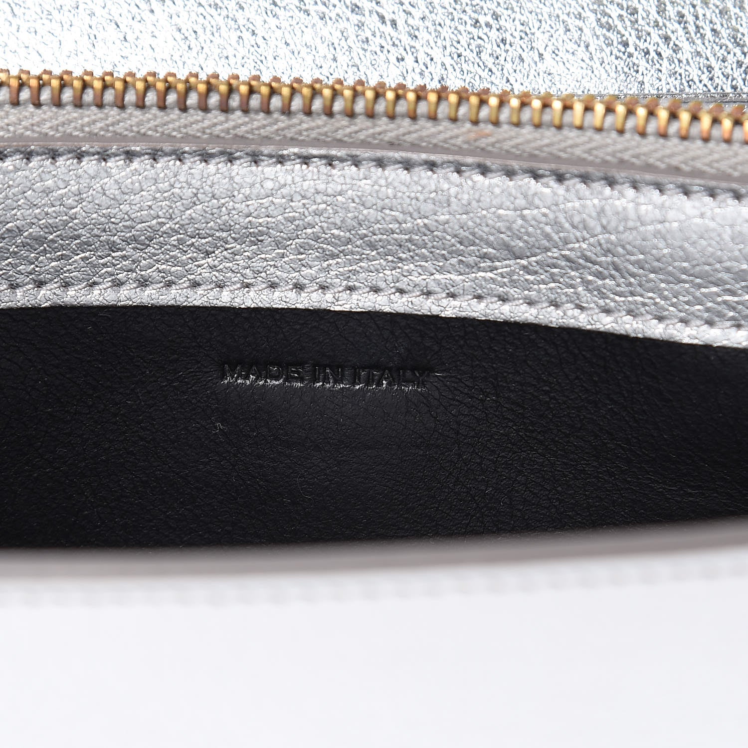 Saint Laurent Metallic Calfskin Monogram Chain Wallet Argento 6 of 9