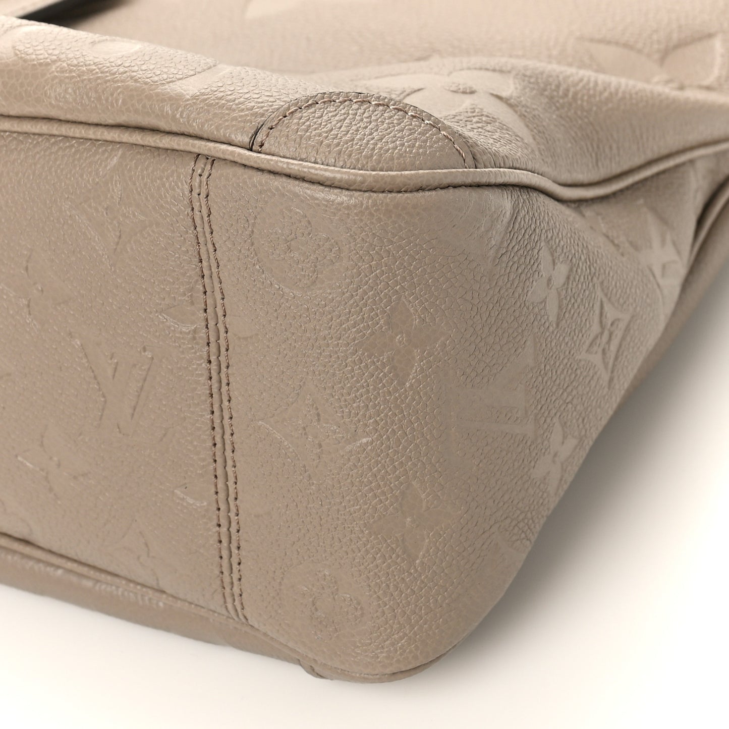 Empreinte Monogram Giant Trianon MM Tourterelle