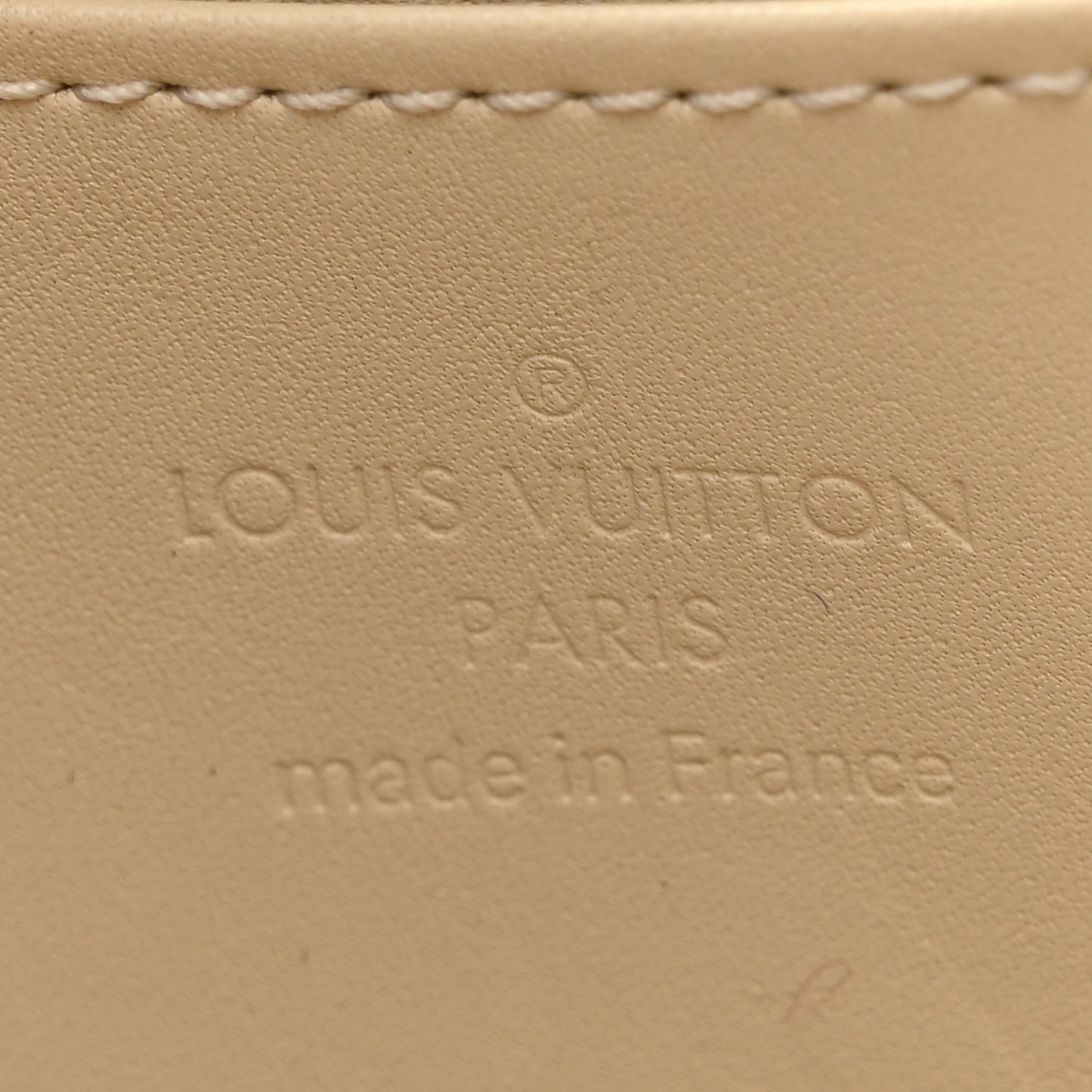 Vernis Zippy Coin Purse Blanc Corail