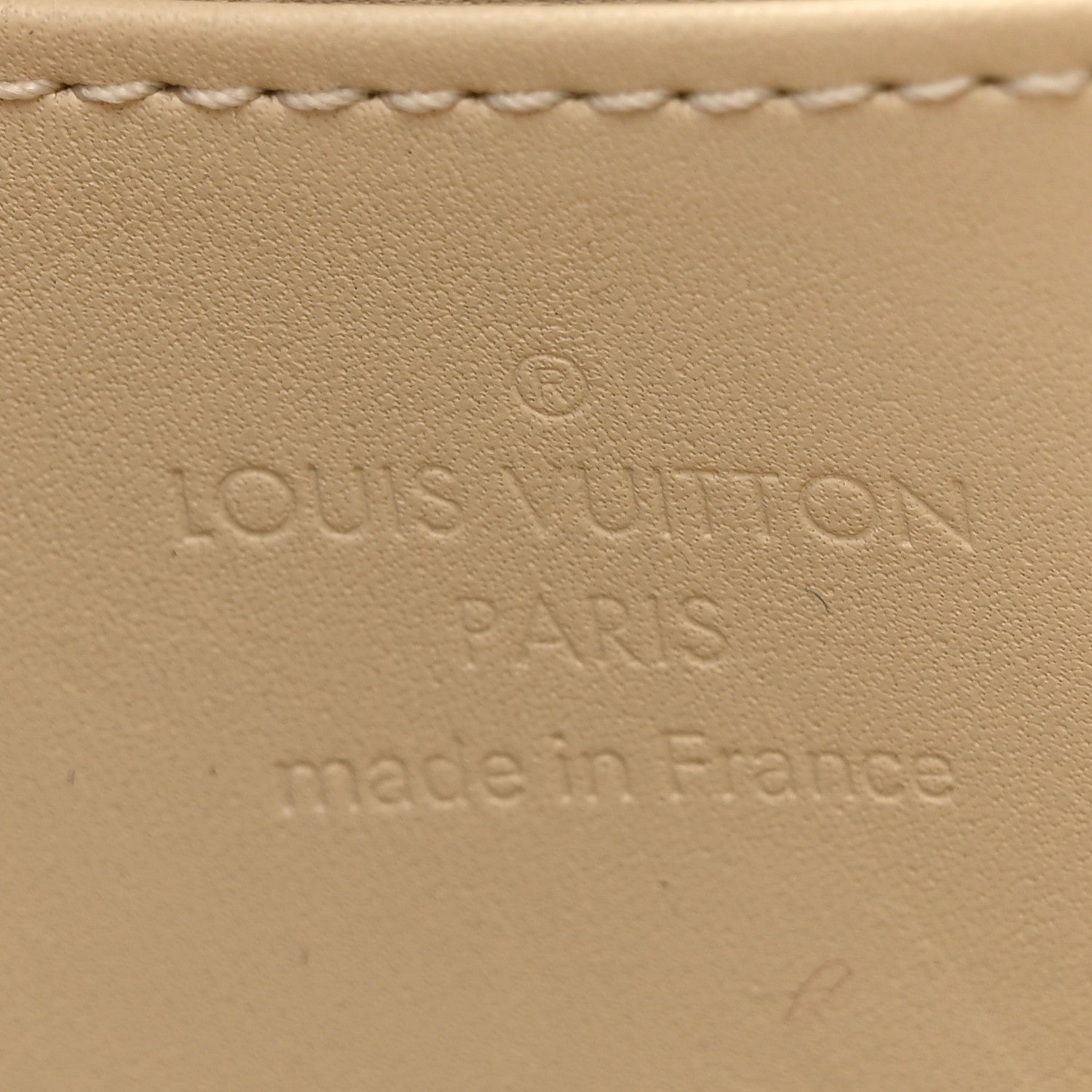 Louis Vuitton Vernis Zippy Coin Purse Blanc Corail 6 of 10