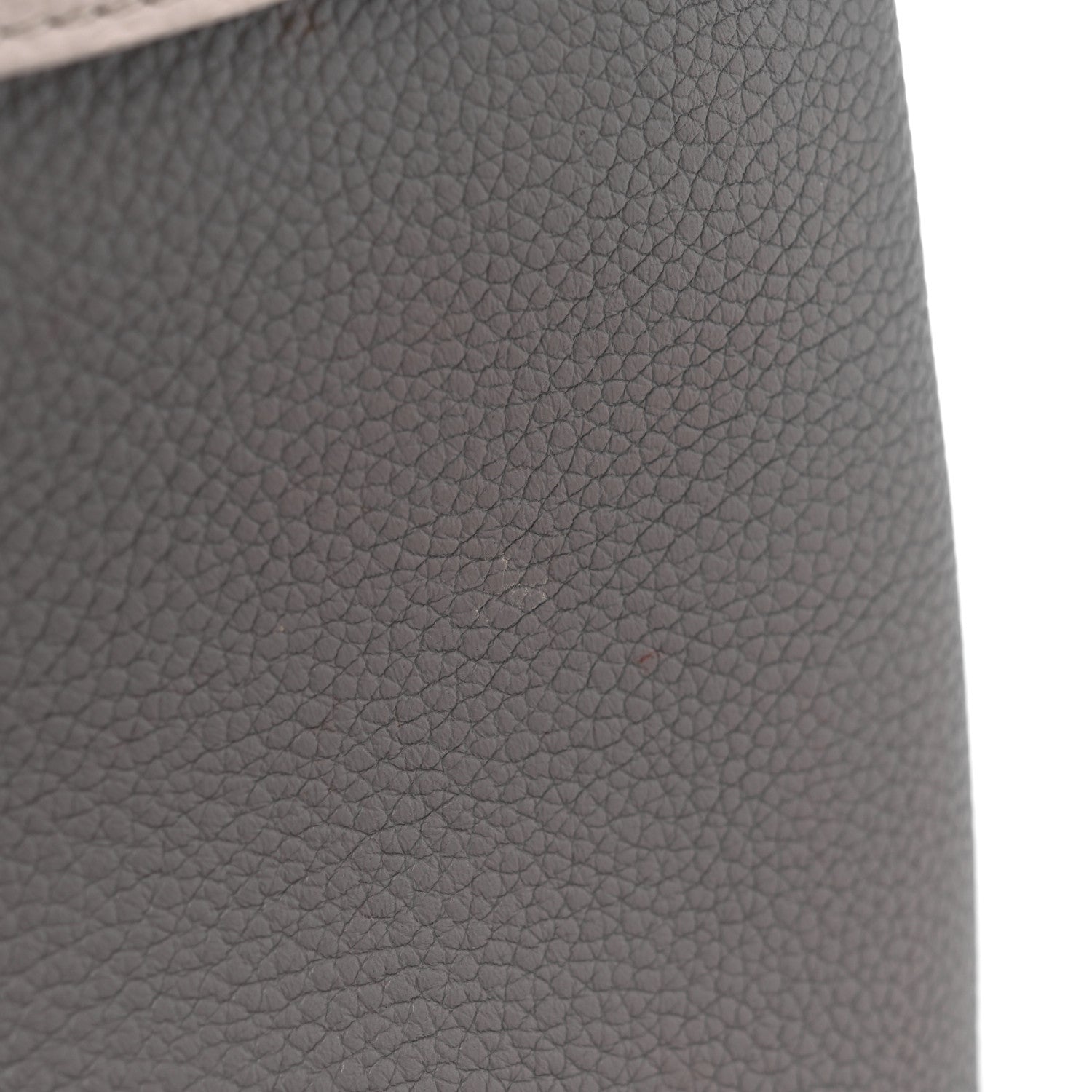 Louis Vuitton Taurillon Capucines MM Steeple Gray 13 of 13