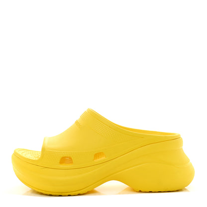 Balenciaga X CROCS Rubber Womens Pool Slides 40 Lemon 1 of 12