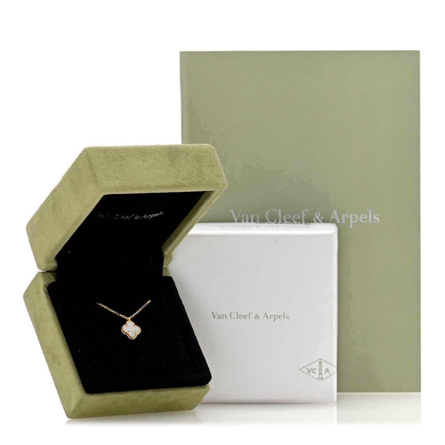 18K Yellow Gold Mother of Pearl Sweet Alhambra Pendant Necklace