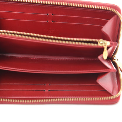 Louis Vuitton Vernis Zippy Wallet Pomme D'Amour 5 of 13