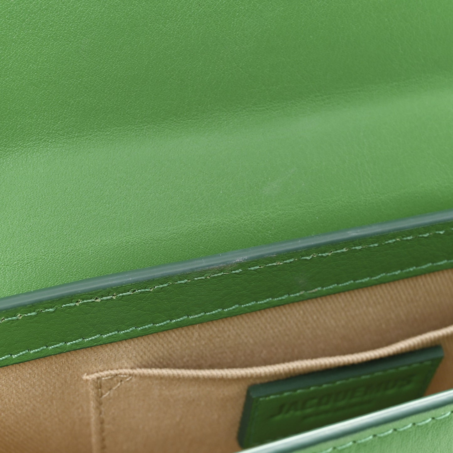 Smooth Calfskin Le Chiquito Long Green