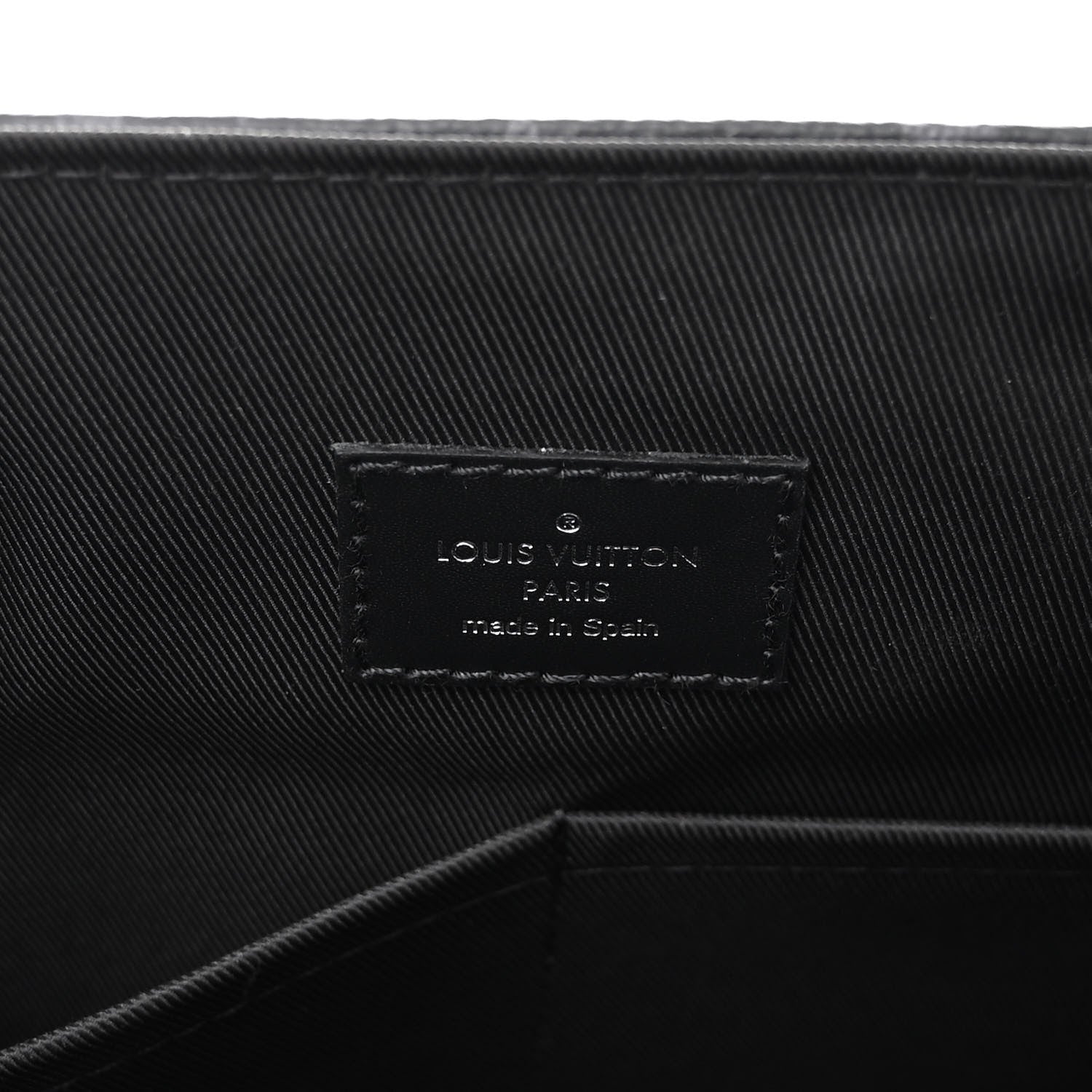 Louis Vuitton Monogram Eclipse District MM 6 of 9