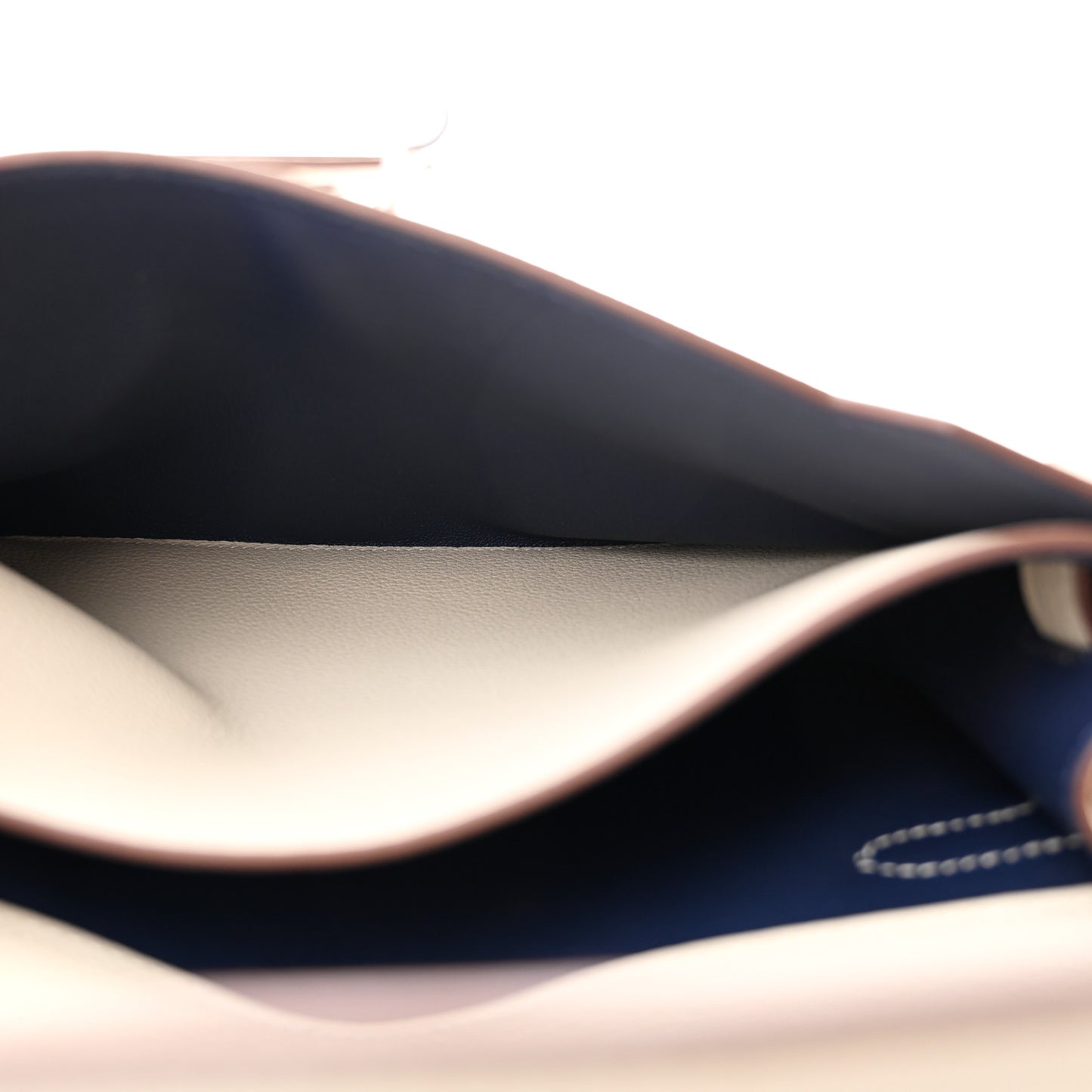 Togo Horseshoe Kelly Depeches 25 Beton Bleu Saphir