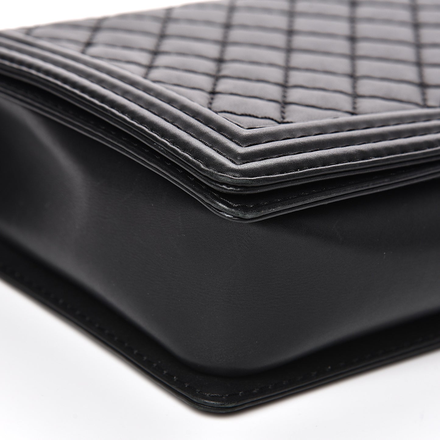 Lambskin Quilted Large Boy Flap Black