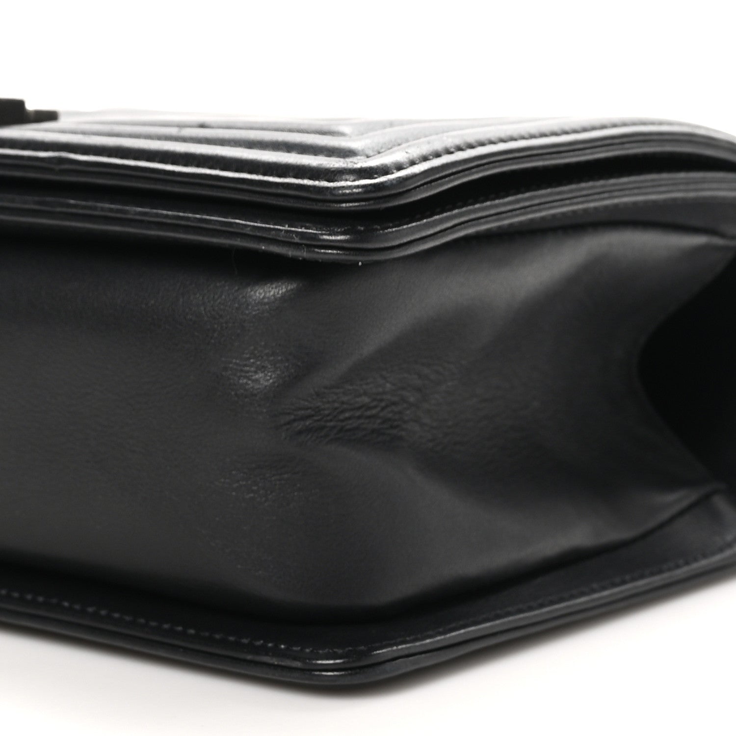 Chanel Lambskin Chevron Quilted Medium Boy Flap Black 10 of 10