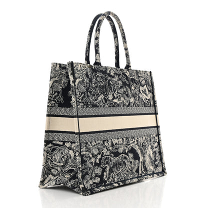 Christian Dior Canvas Embroidered Large Dioriviera Toile De Jouy Reverse Book Tote Blue 2 of 12