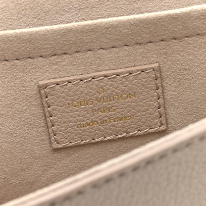 Louis Vuitton Grained Calfskin Lockme Chain East West Greige 6 of 9