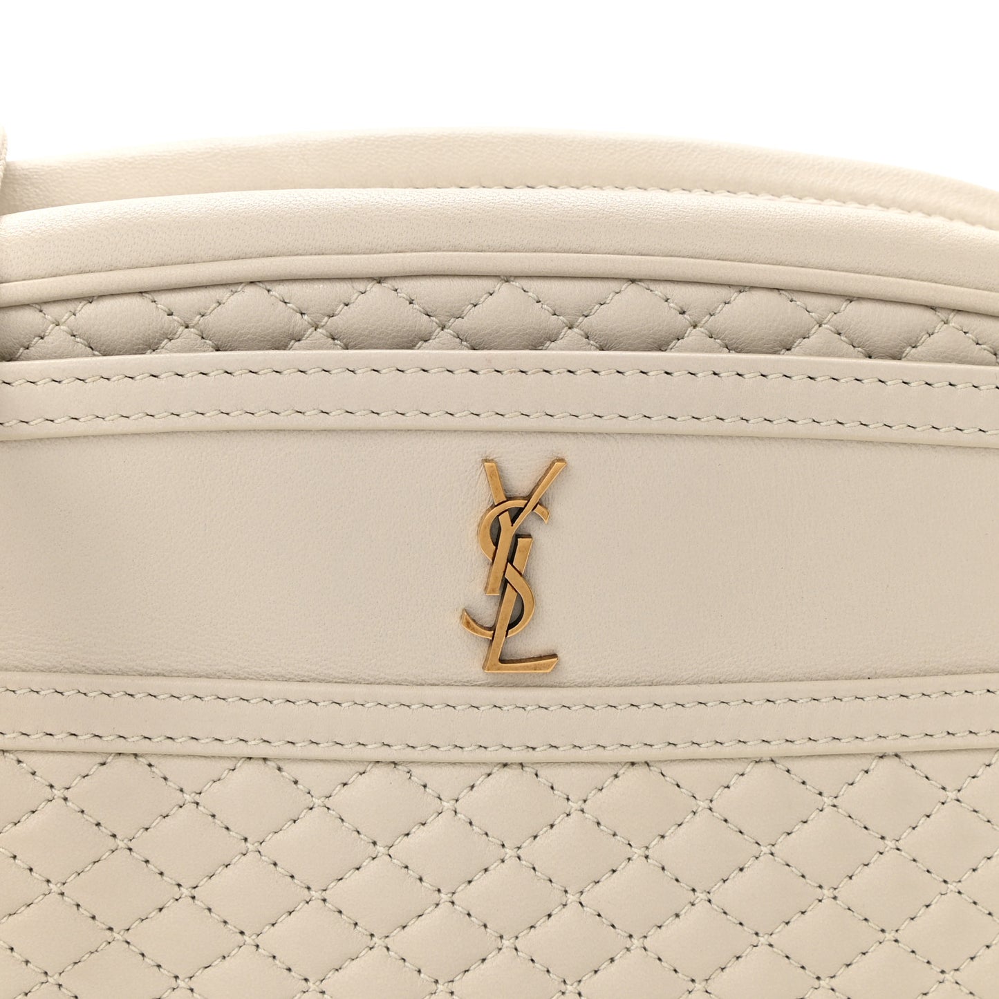 Lambskin Quilted Victoire Camera Bag Blanc Vintage