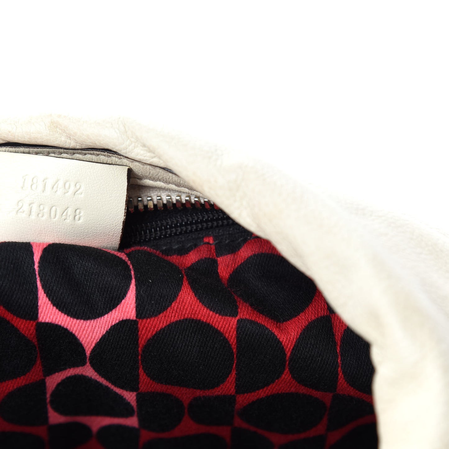 Calfskin Duchessa Hobo Off White