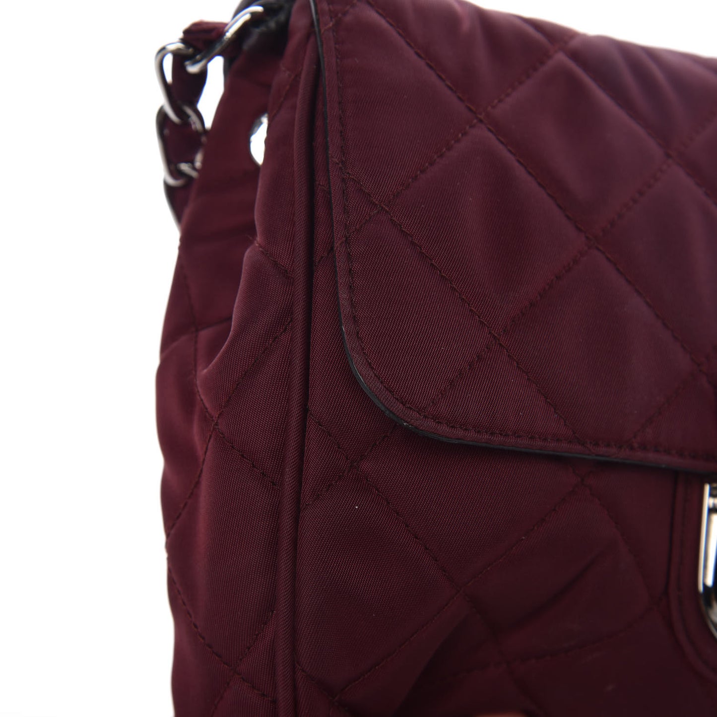 Nylon Tessuto Impuntu Quilted Flap Granato