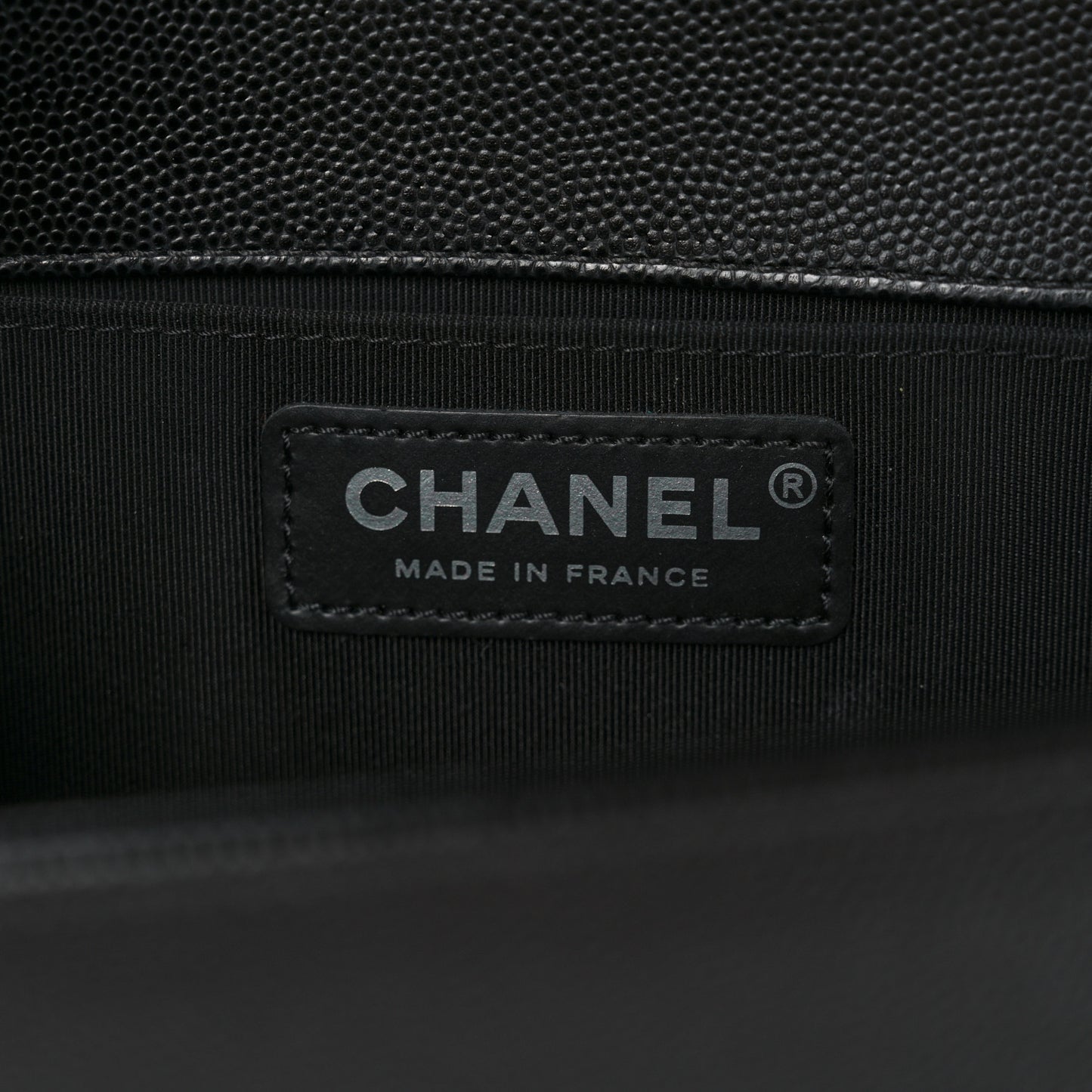 Caviar Quilted Medium Boy Flap Black