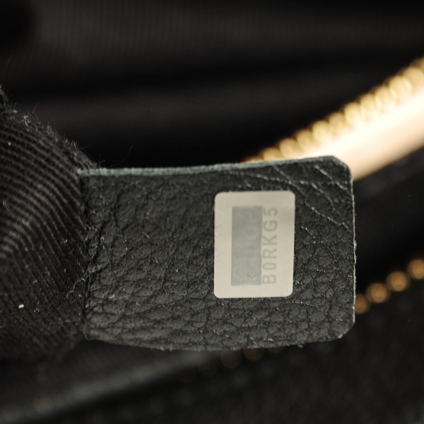 Calfskin Medium Paraty Black