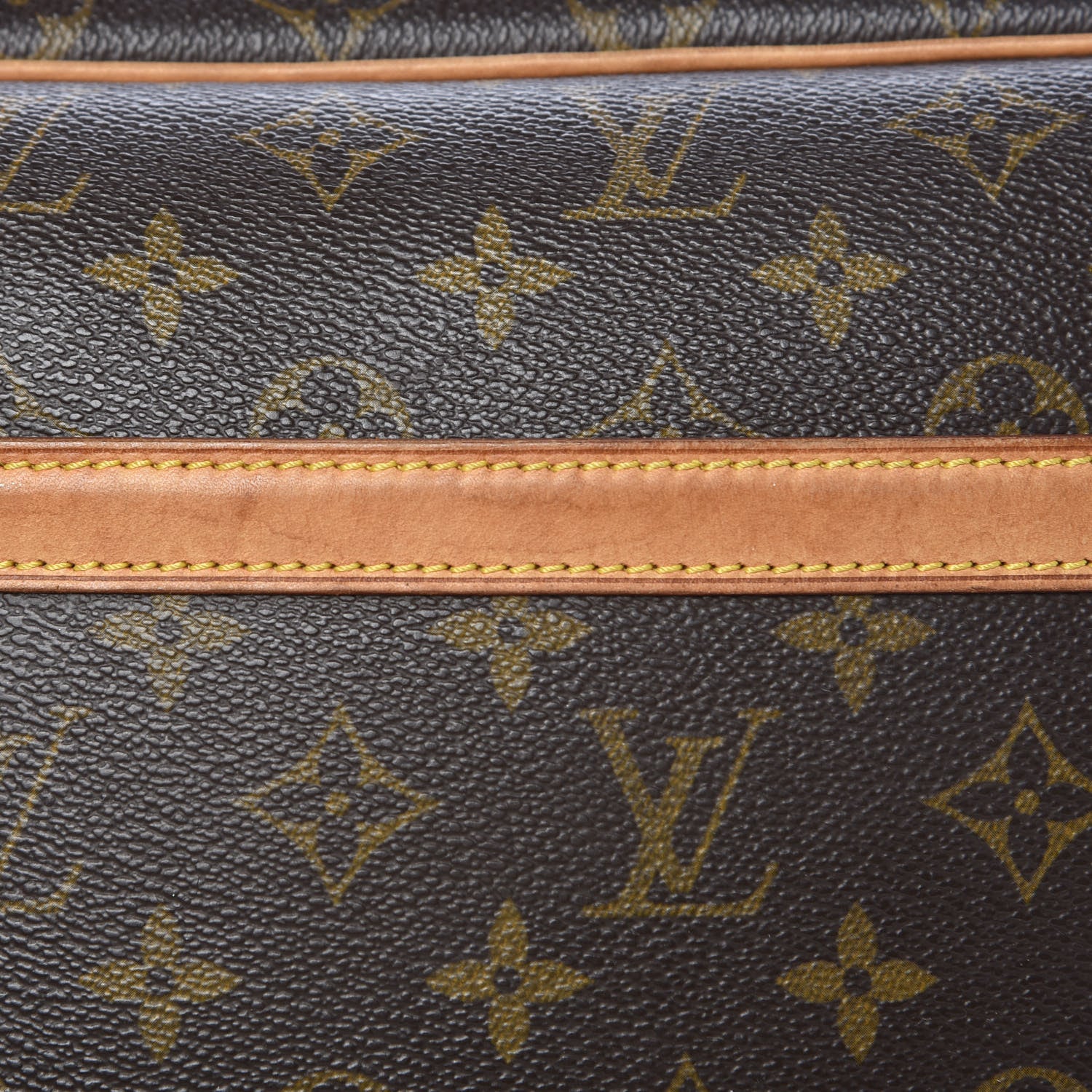 Louis Vuitton Monogram Reporter PM 10 of 12