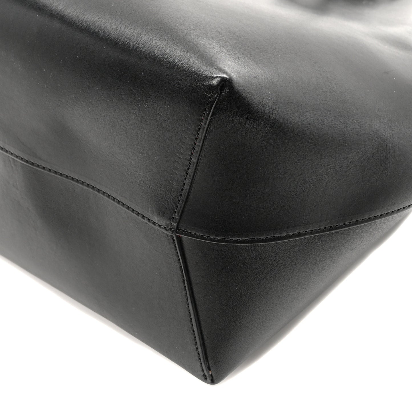 Vegetable Tanned Calfskin Bucket Bag Black Flamma