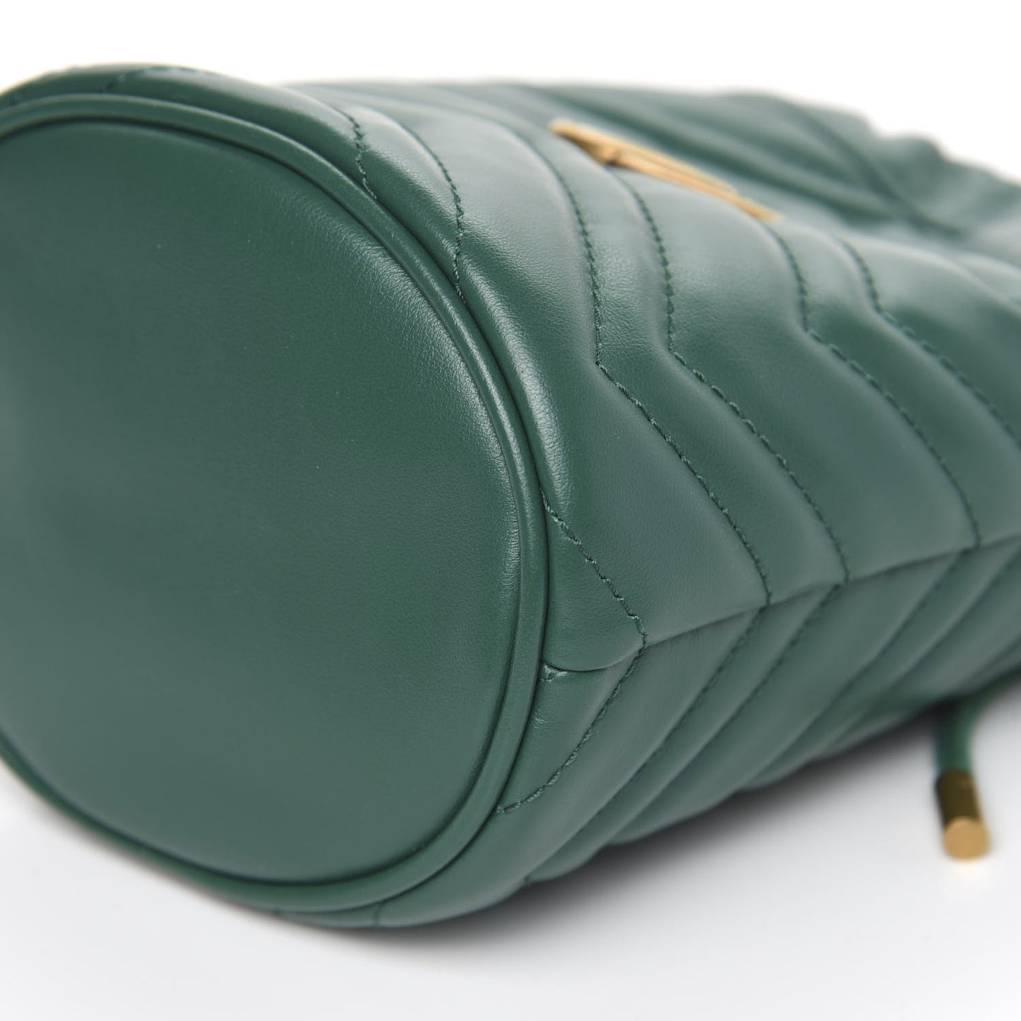 Calfskin Matelasse Mini GG Marmont 2.0 Bucket Bag Emerald Green