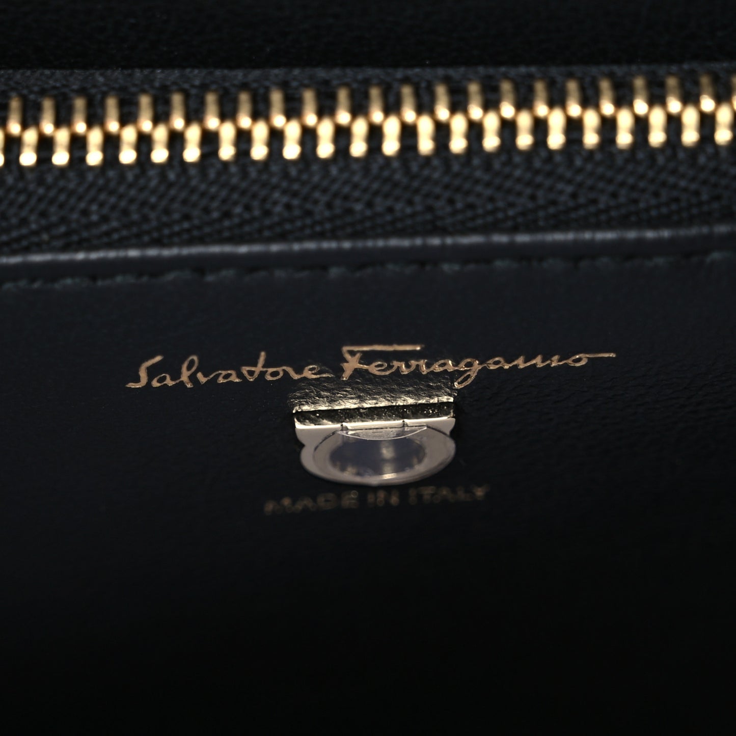 Smooth Calfskin Small Boxyz Black